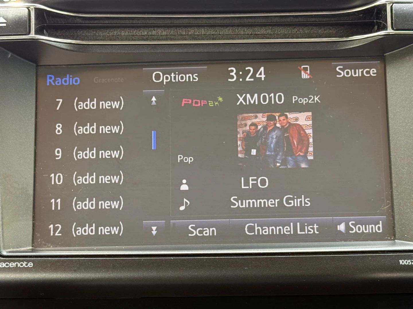 2017 Toyota Rav4 - Image 32