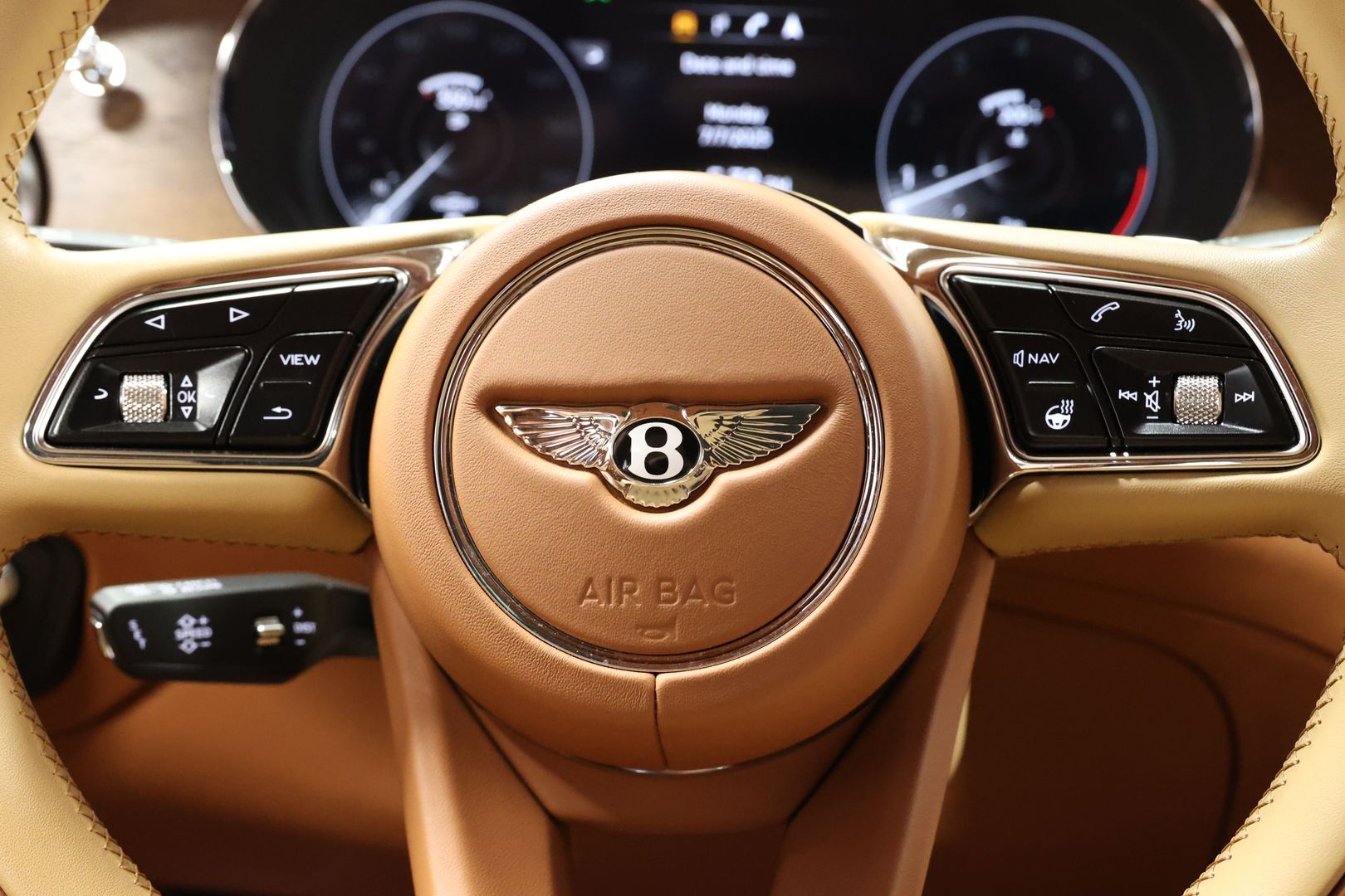 2023 Bentley Bentayga Ewb - Image 28