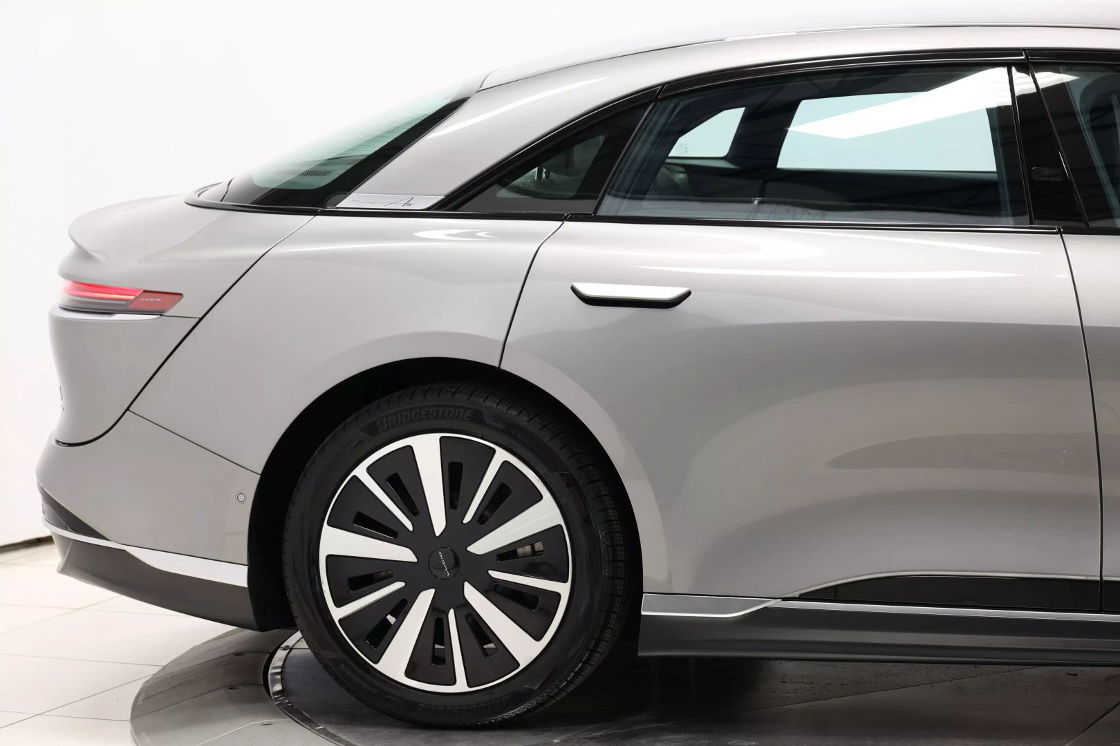 2025 Lucid Air - Image 73