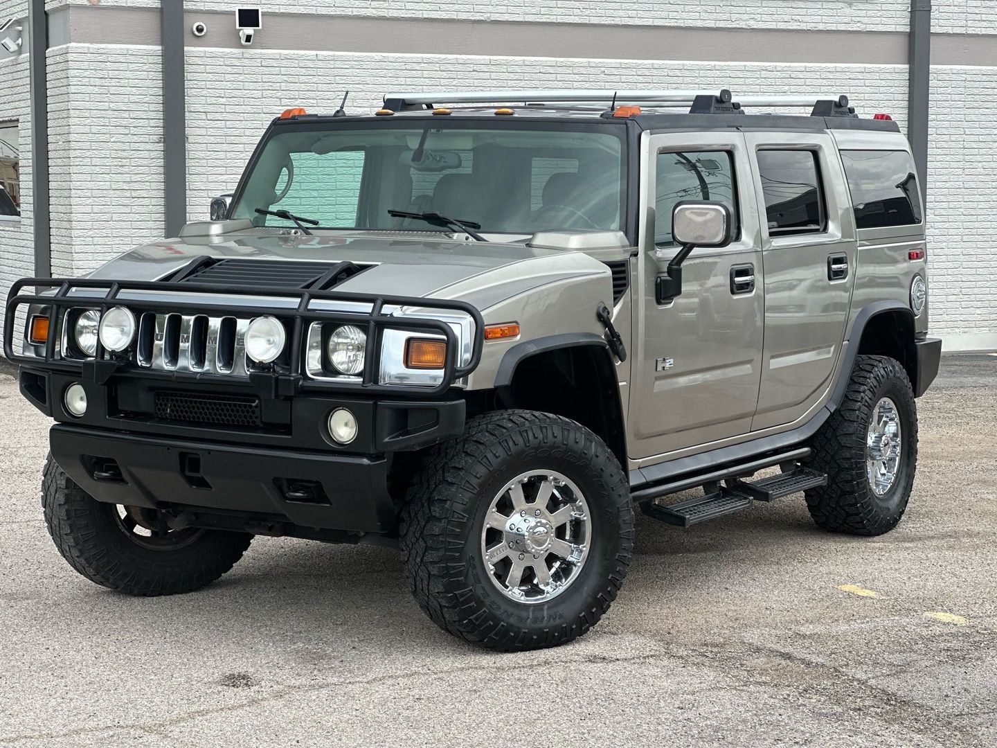 2003 Hummer H2 - Image 2