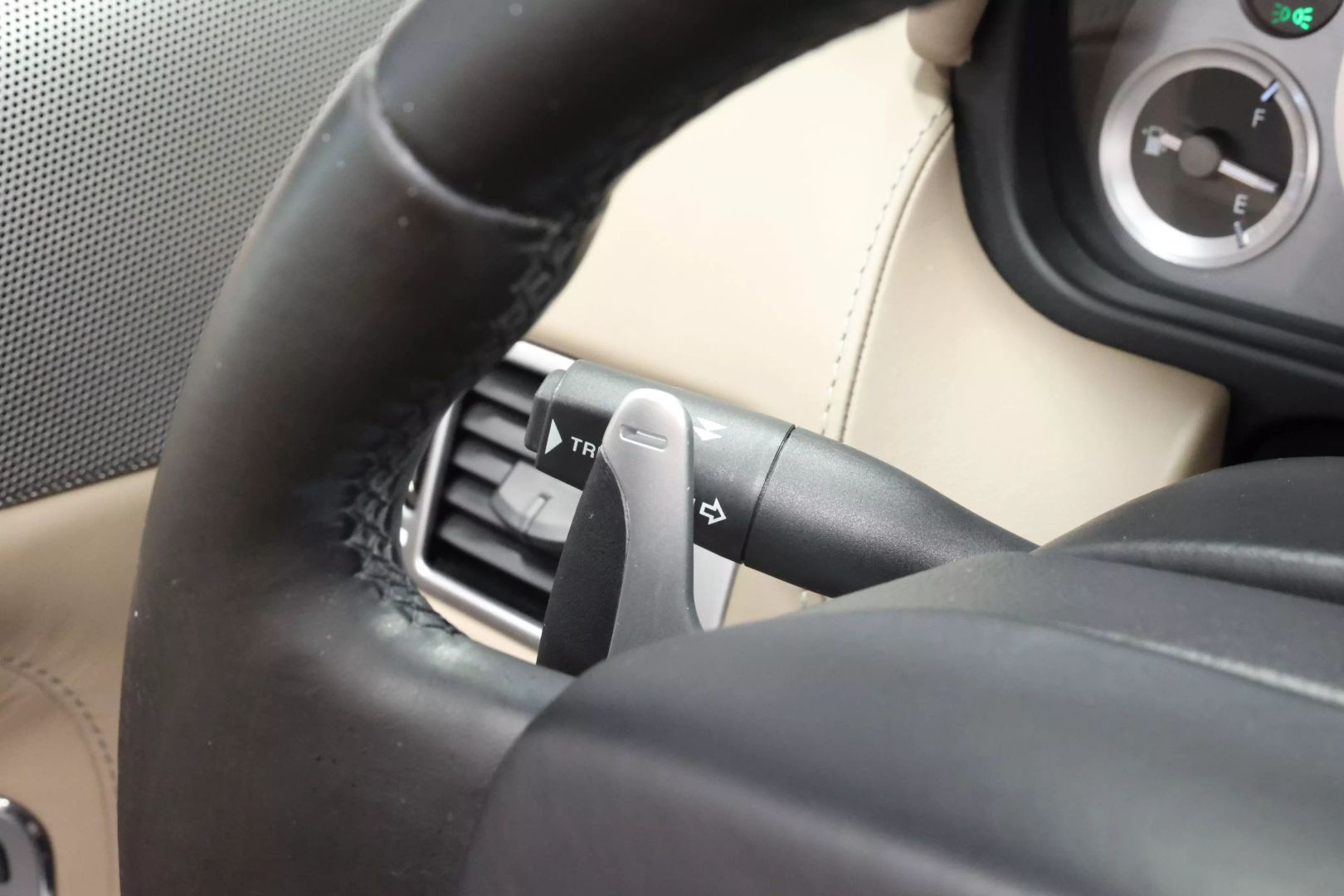 2015 Aston Martin Db9 - Image 22