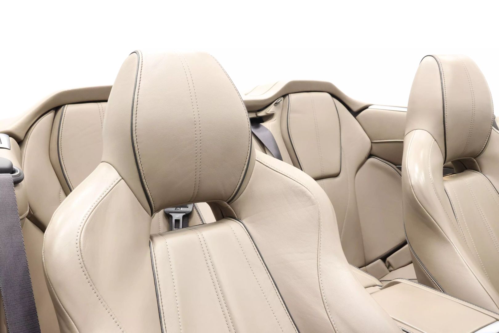 2015 Aston Martin Db9 - Image 78