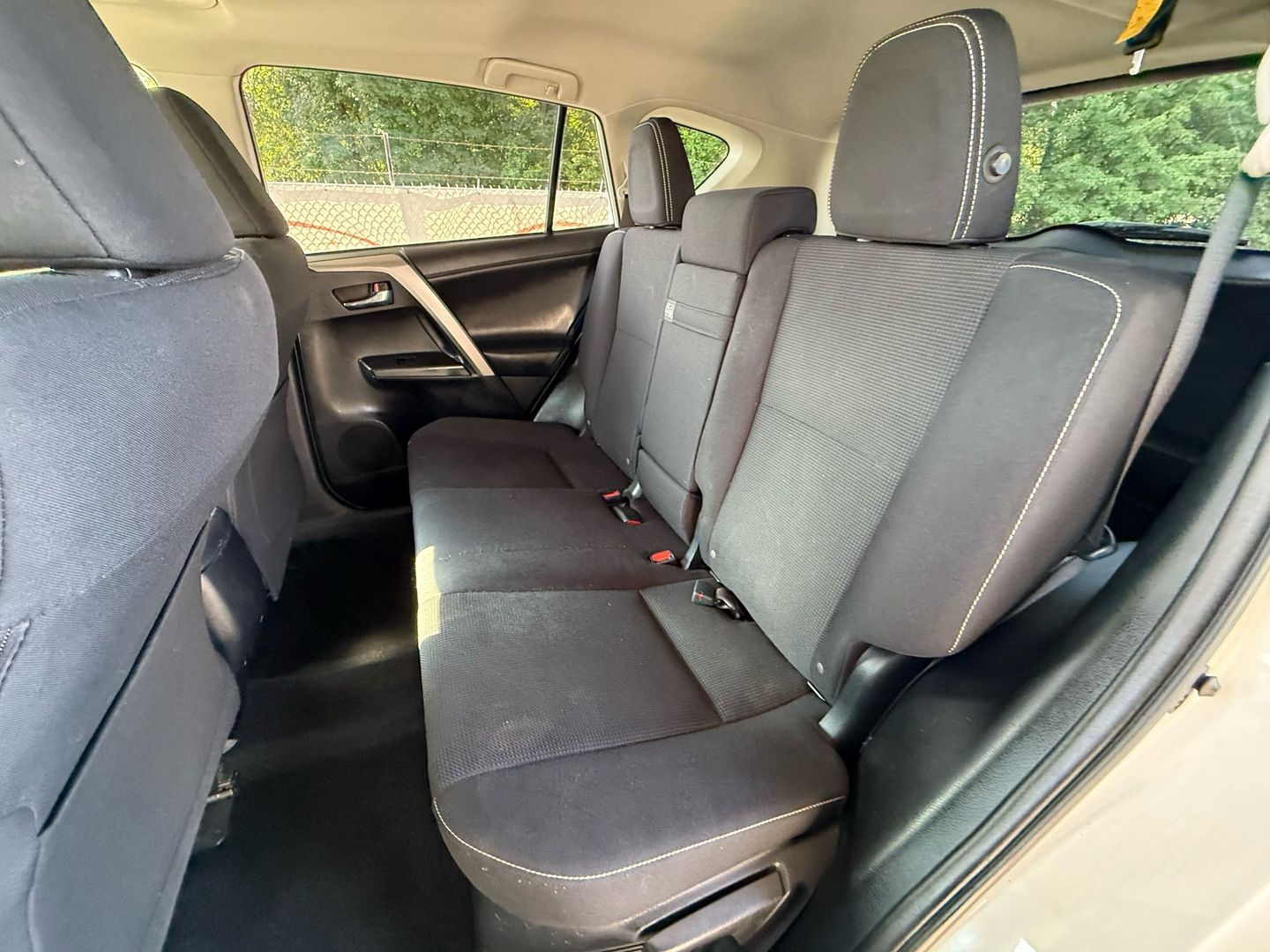 2018 Toyota Rav4 Hybrid - Image 19