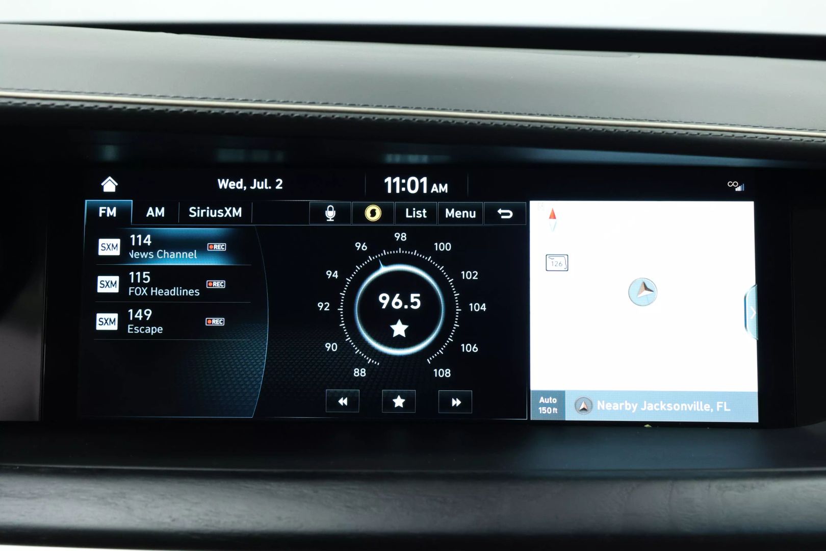 2020 Genesis G90 - Image 35