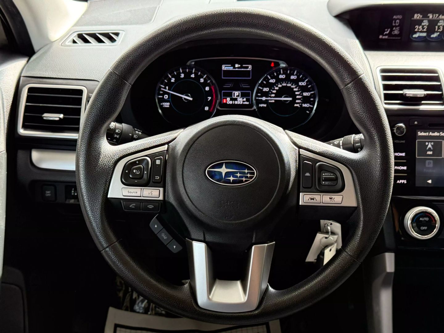 2018 Subaru Forester - Image 32