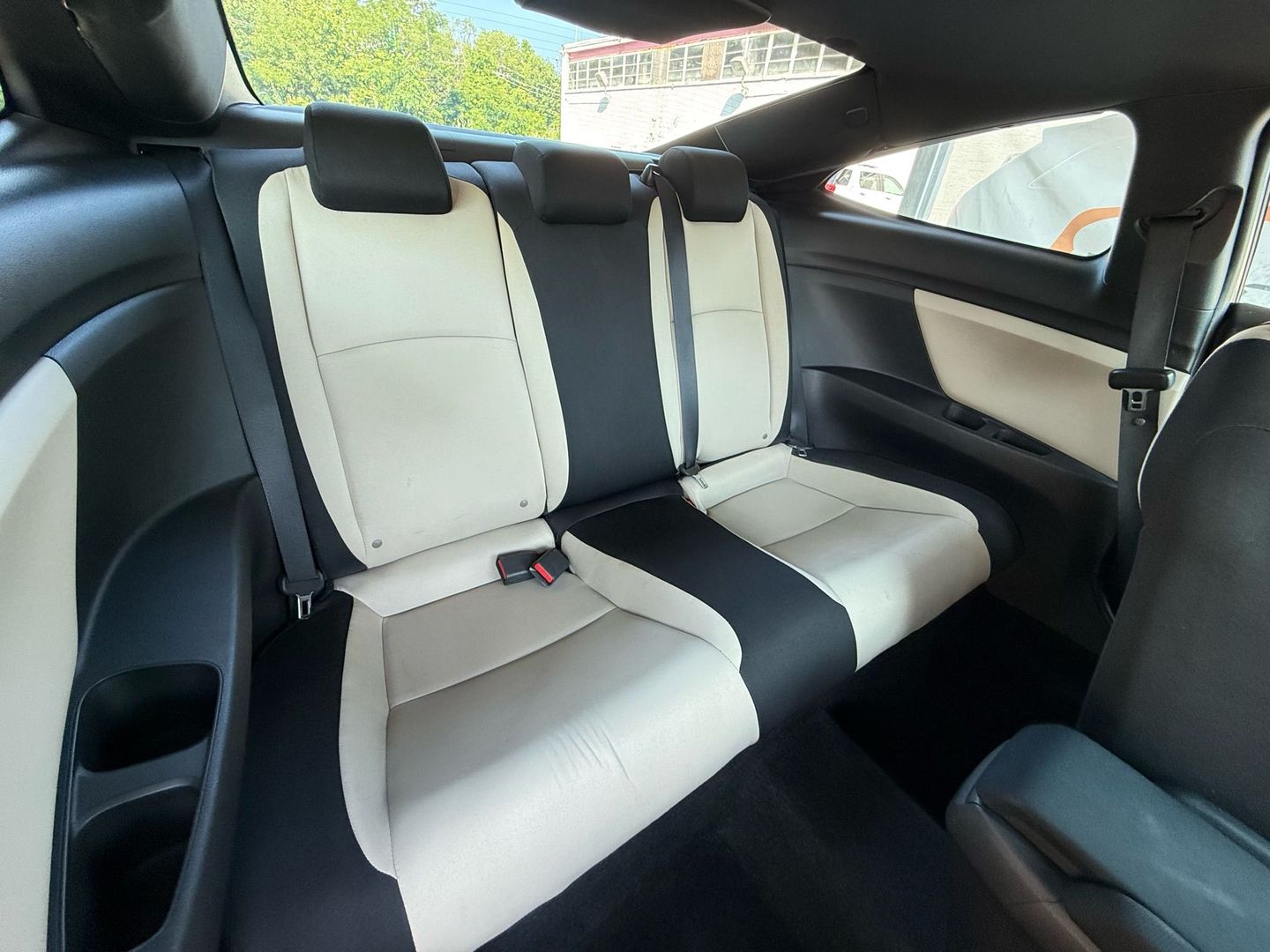 2017 Honda Civic - Image 22