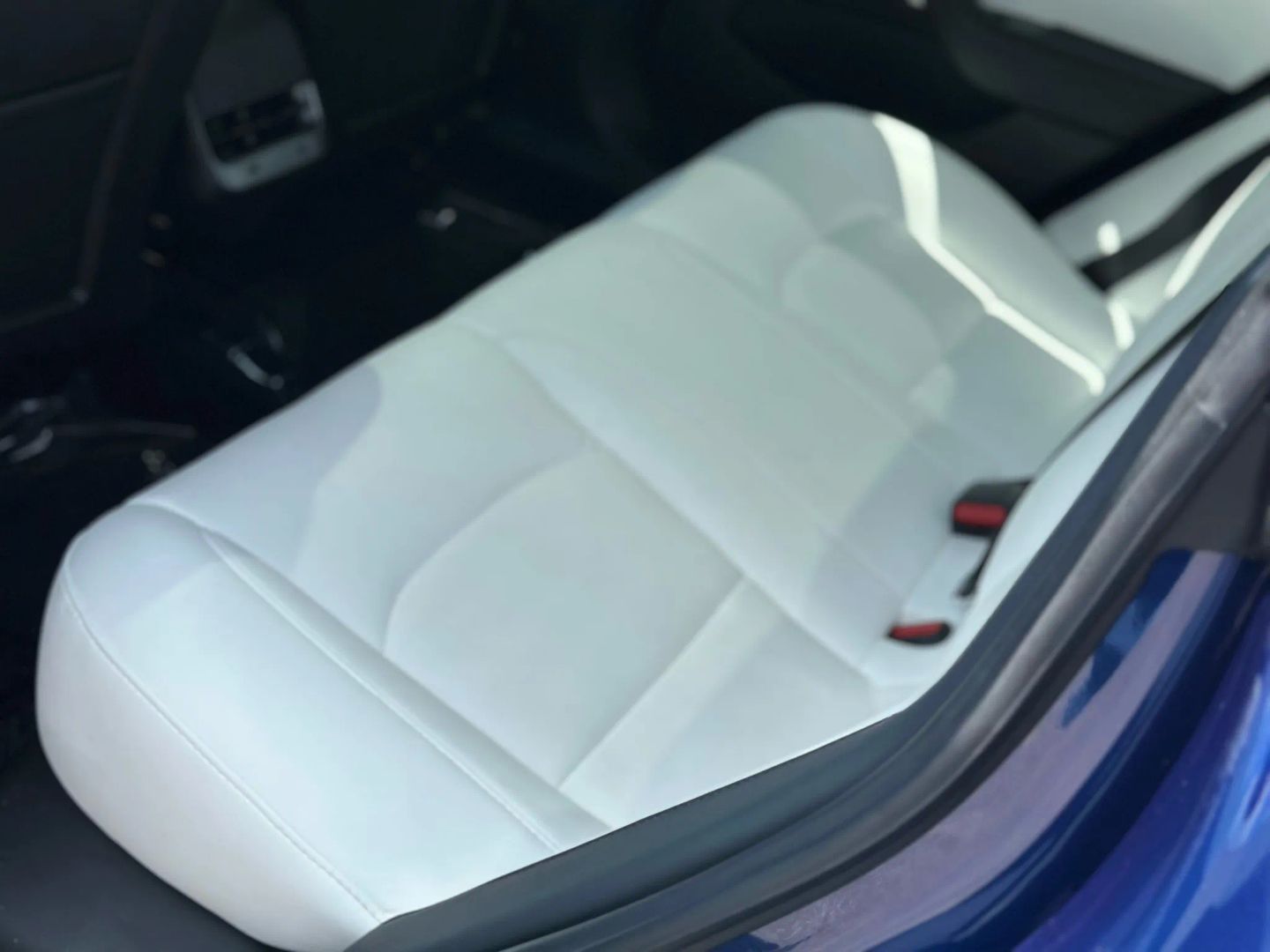 2018 TESLA MODEL 3 SEDAN DUAL ELECTRIC MOTORS LONG RANGE SEDAN 4D