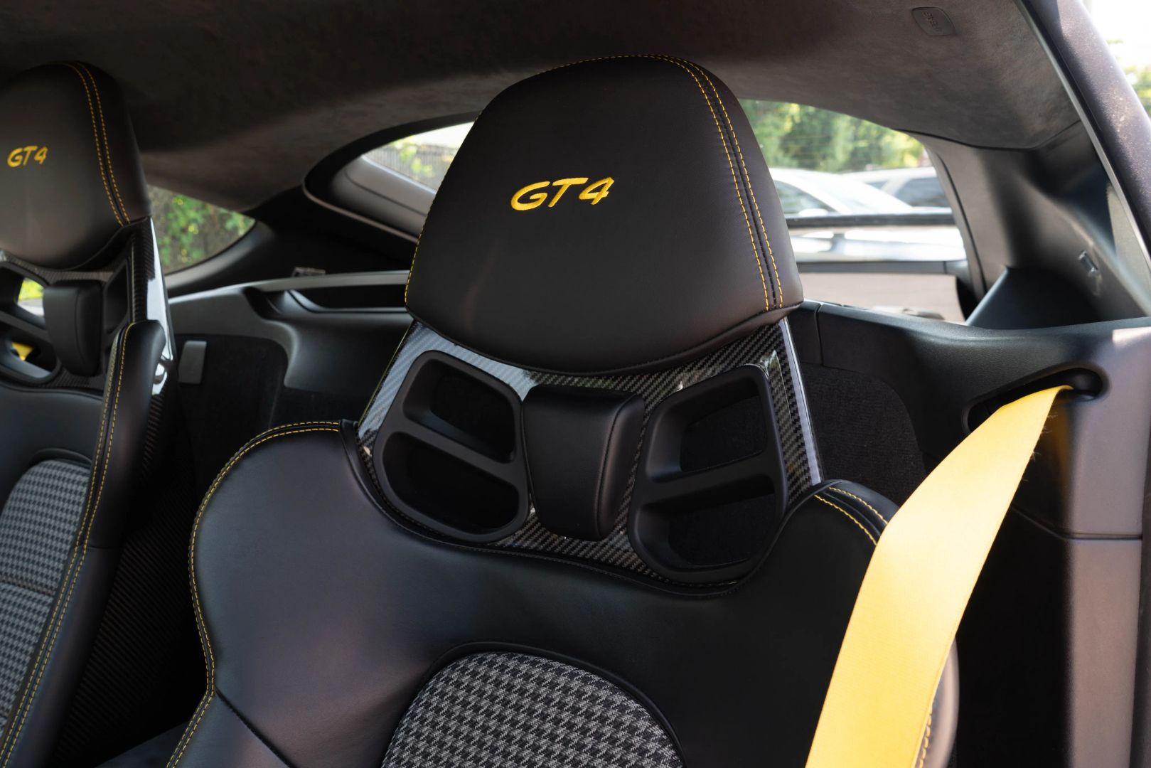2020 Porsche 718 Cayman - Image 41