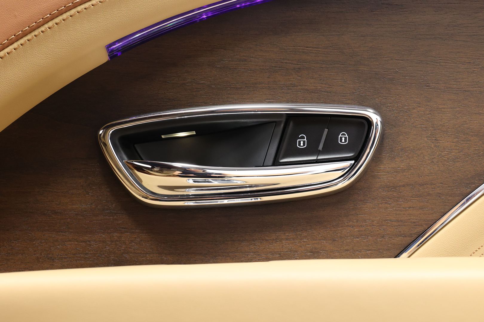 2023 Bentley Bentayga Ewb - Image 75