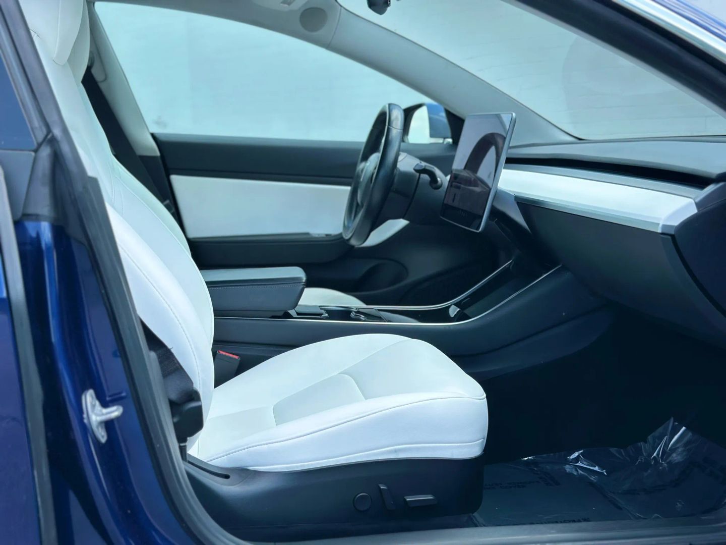 2018 TESLA MODEL 3 SEDAN DUAL ELECTRIC MOTORS LONG RANGE SEDAN 4D