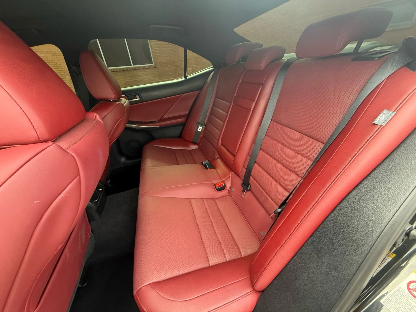 2018 Lexus Is - Image 14