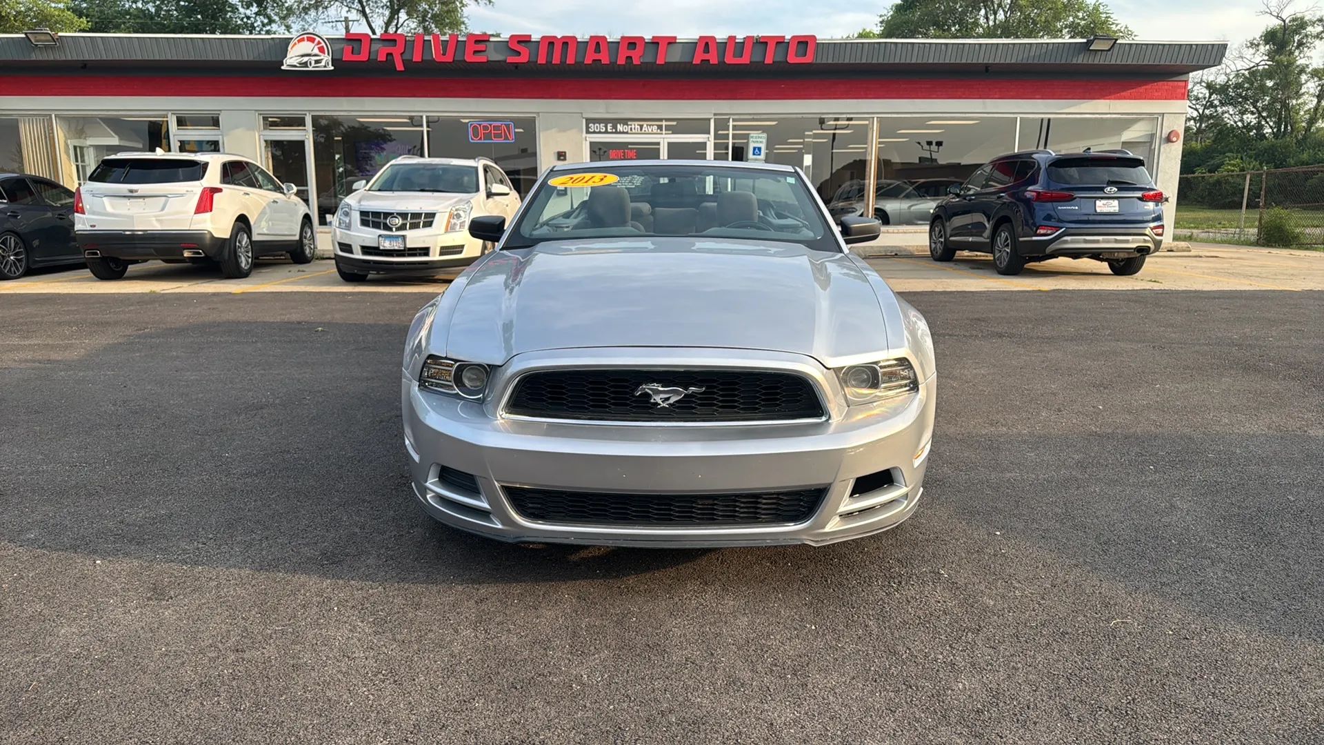 Used 2013 Ford Mustang V6 with VIN 1ZVBP8EM8D5237422 for sale in Villa Park, IL