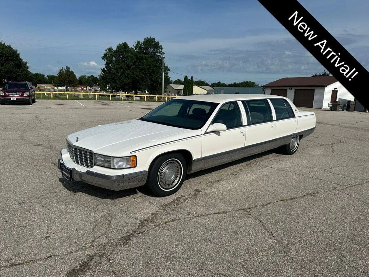 1996 Cadillac Fleetwood Base
