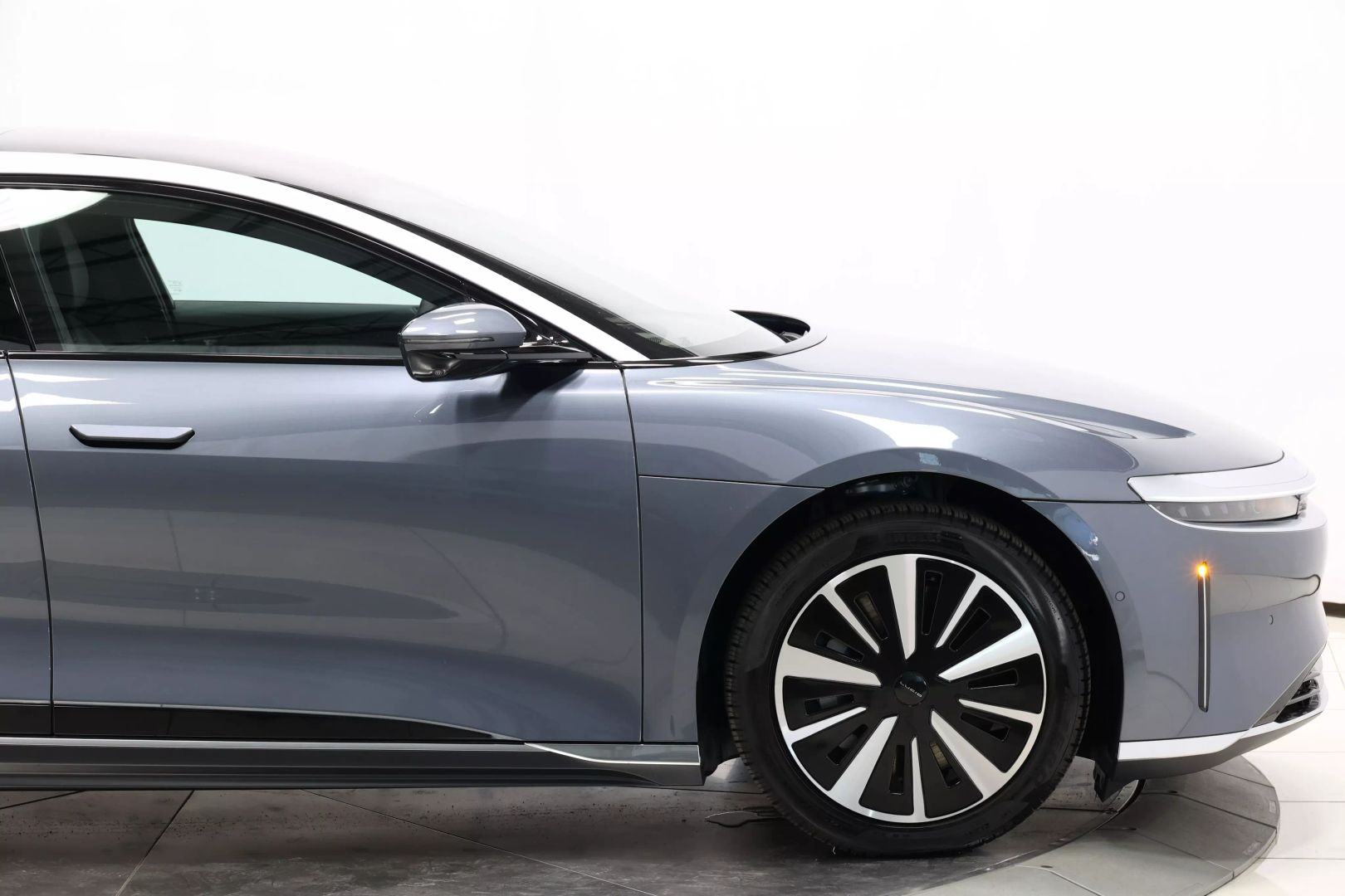 2025 Lucid Air - Image 68