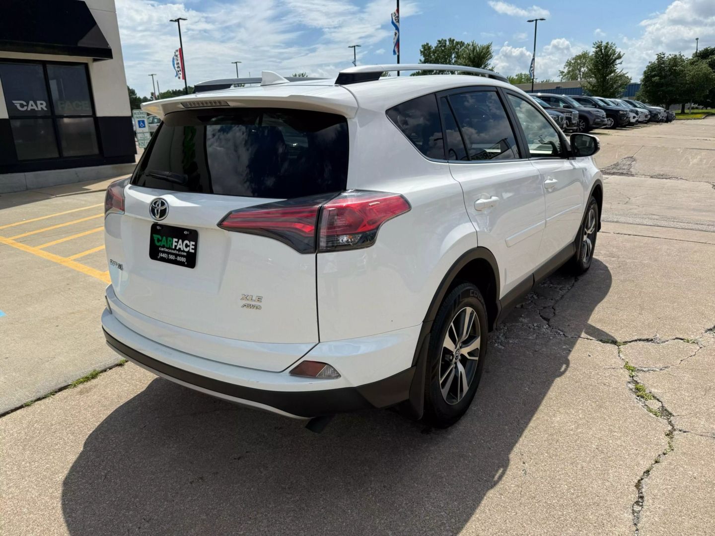 2017 Toyota Rav4 - Image 15