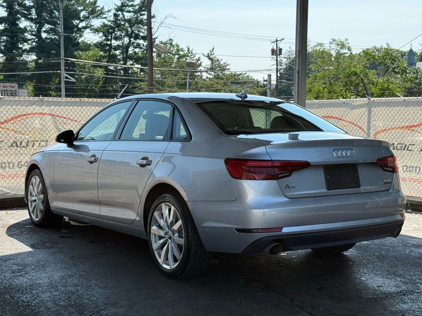 2017 Audi A4 - Image 9