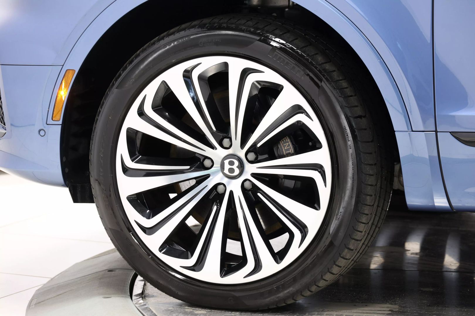 2023 Bentley Bentayga Ewb - Image 149