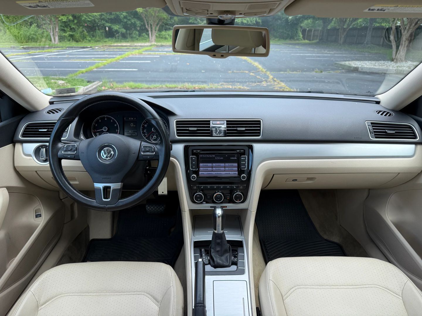 2012 Volkswagen Passat - Image 17