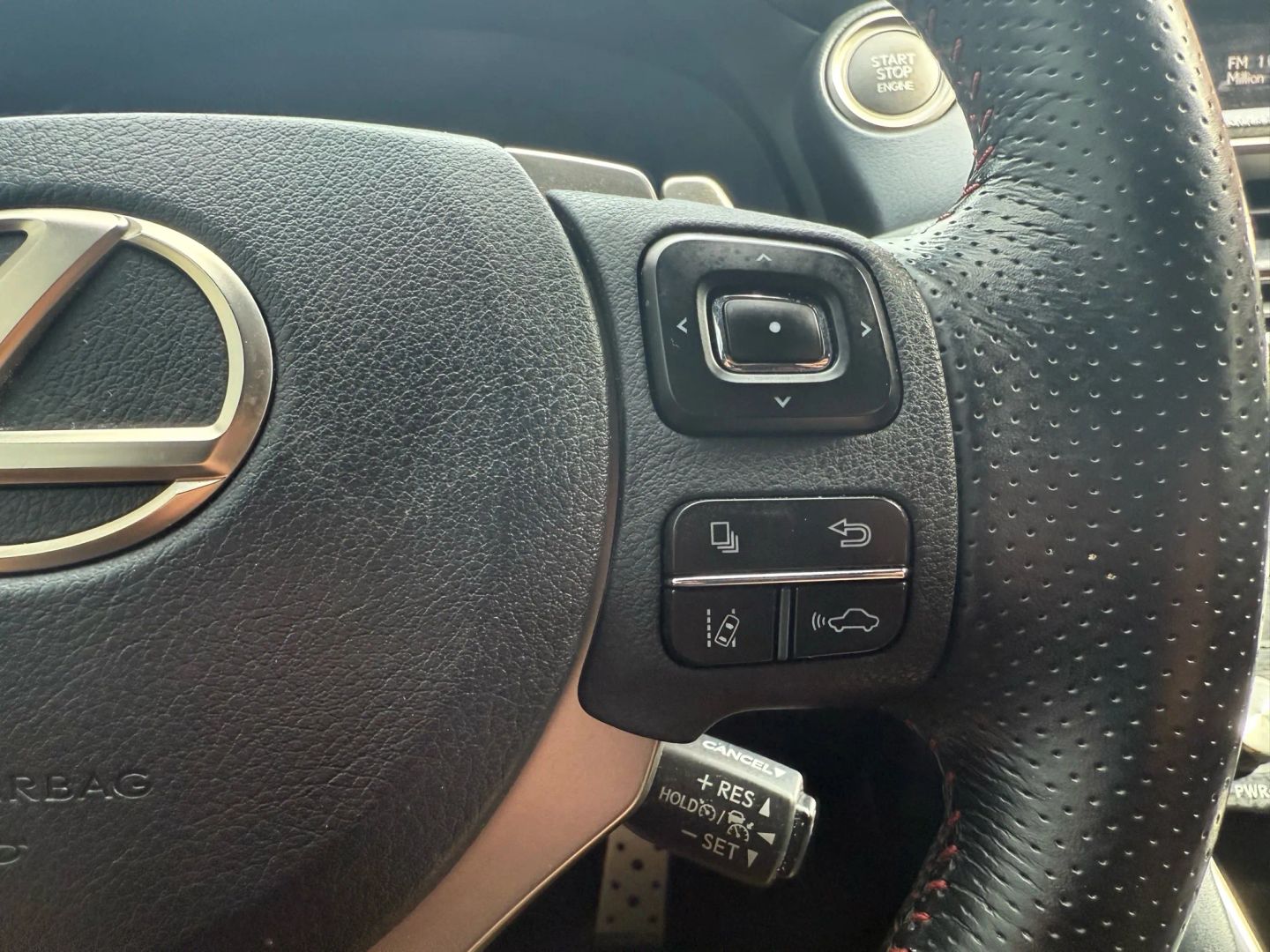2018 Lexus Is - Image 24