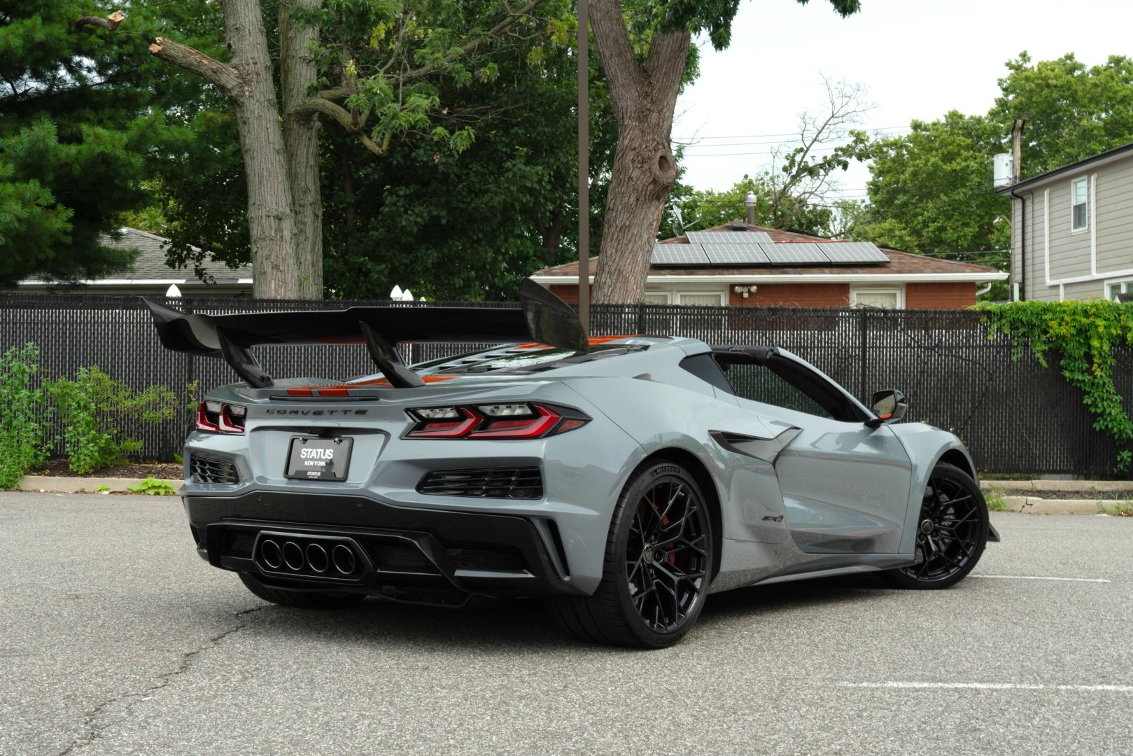 2025 Chevrolet Corvette - Image 25