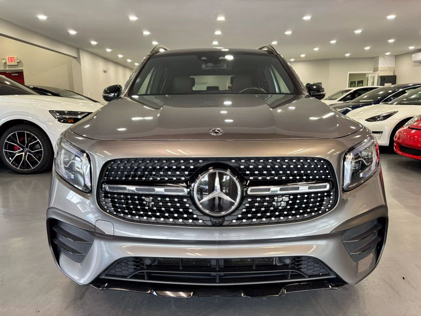 2020 Mercedes-benz Glb Glb 250 4matic Sport Utility 4d - Image 2
