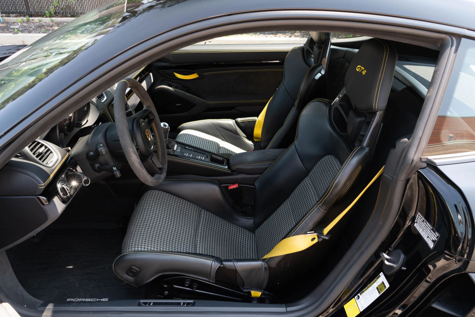 2020 Porsche 718 Cayman - Image 39