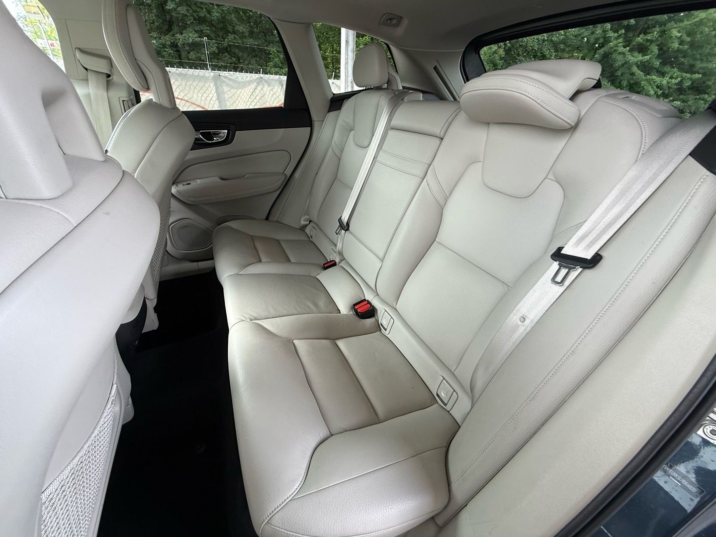 2018 Volvo Xc60 - Image 19