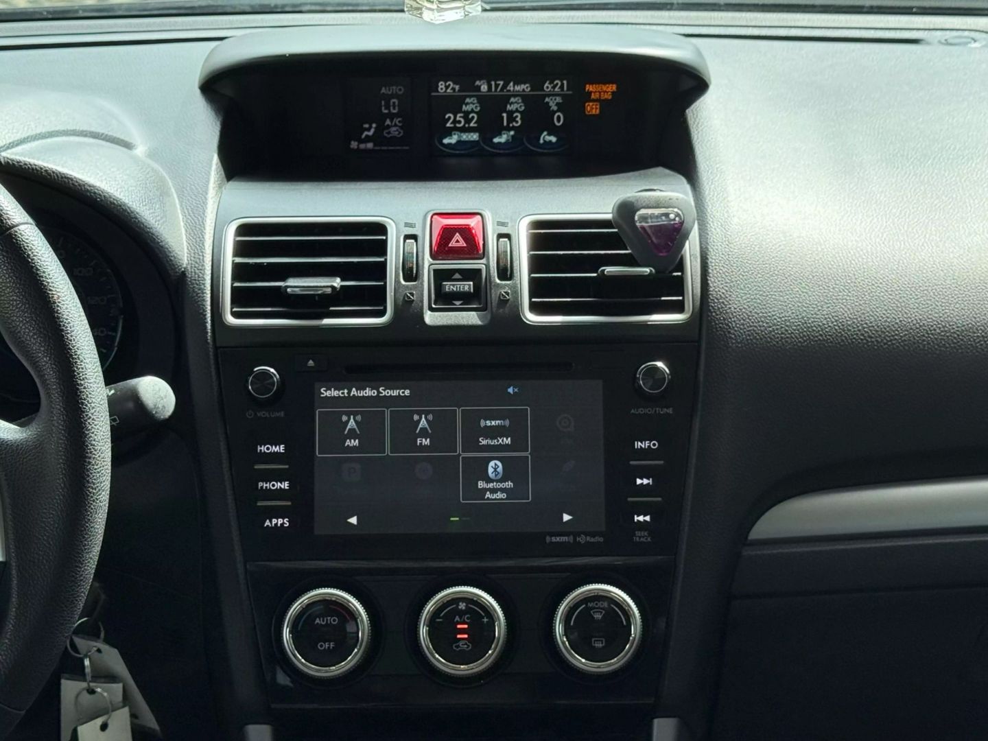 2018 Subaru Forester - Image 28
