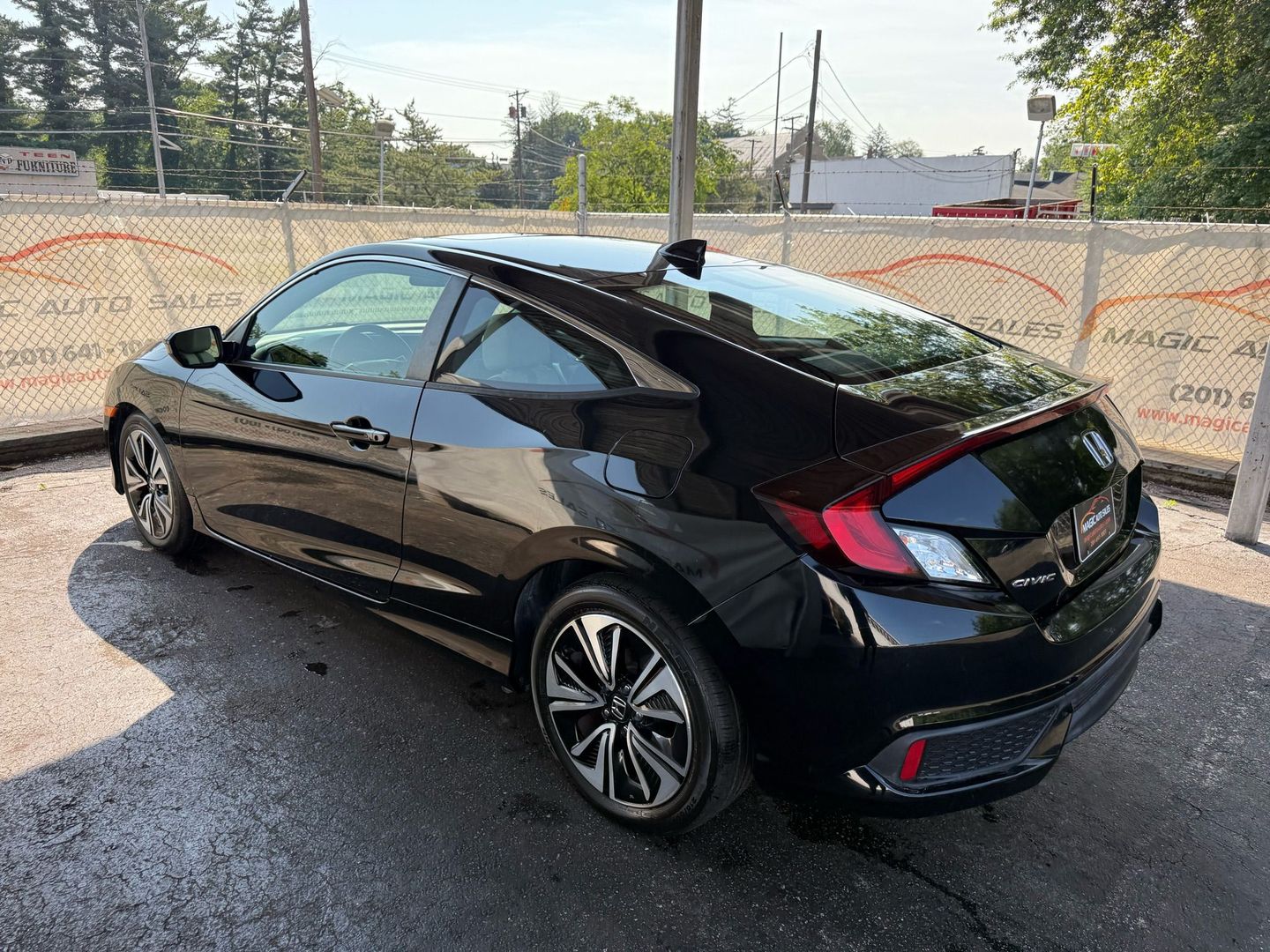 2017 Honda Civic - Image 12