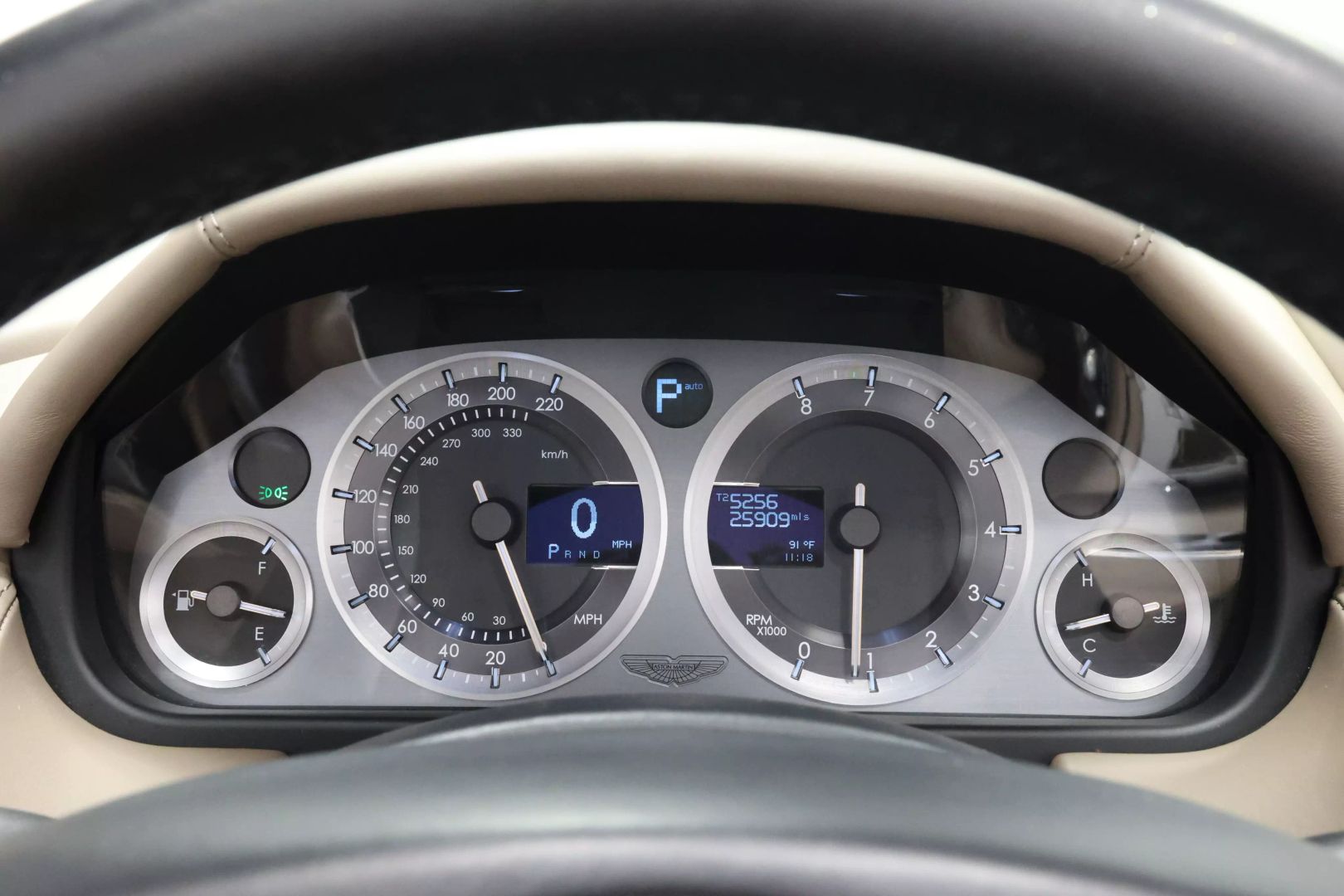 2015 Aston Martin Db9 - Image 27