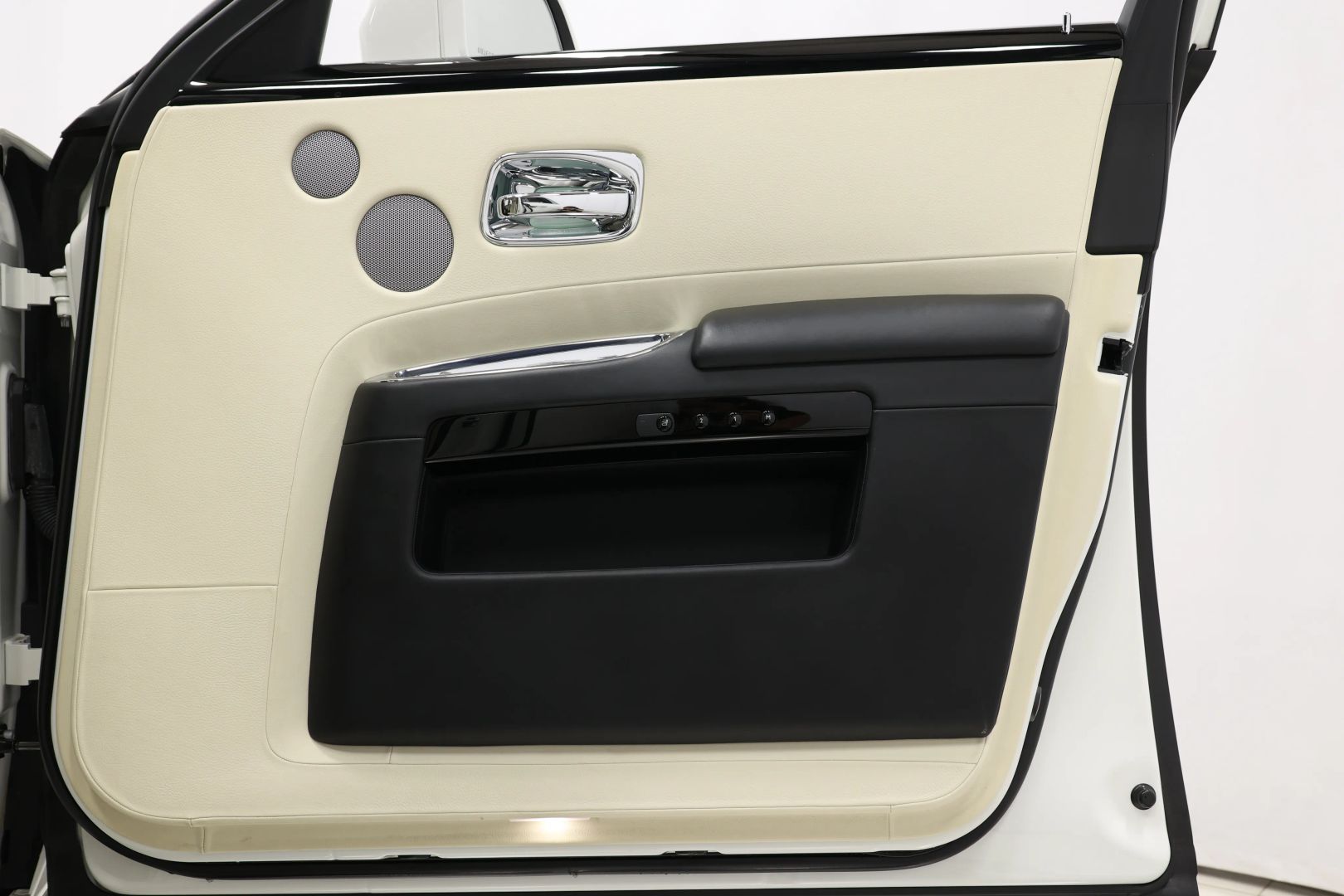 2016 Rolls-royce Ghost - Image 86