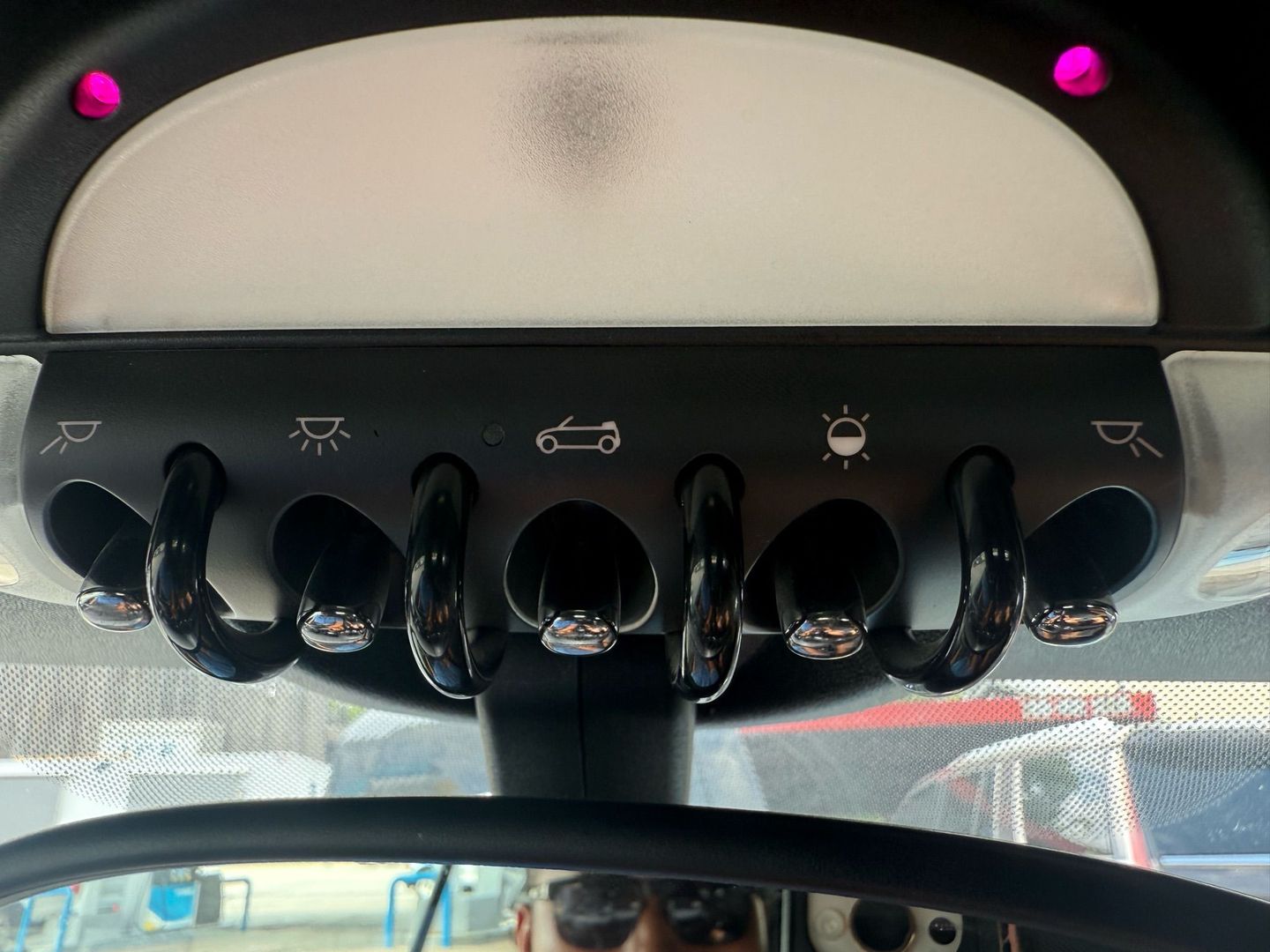 2014 Mini Convertible - Image 22