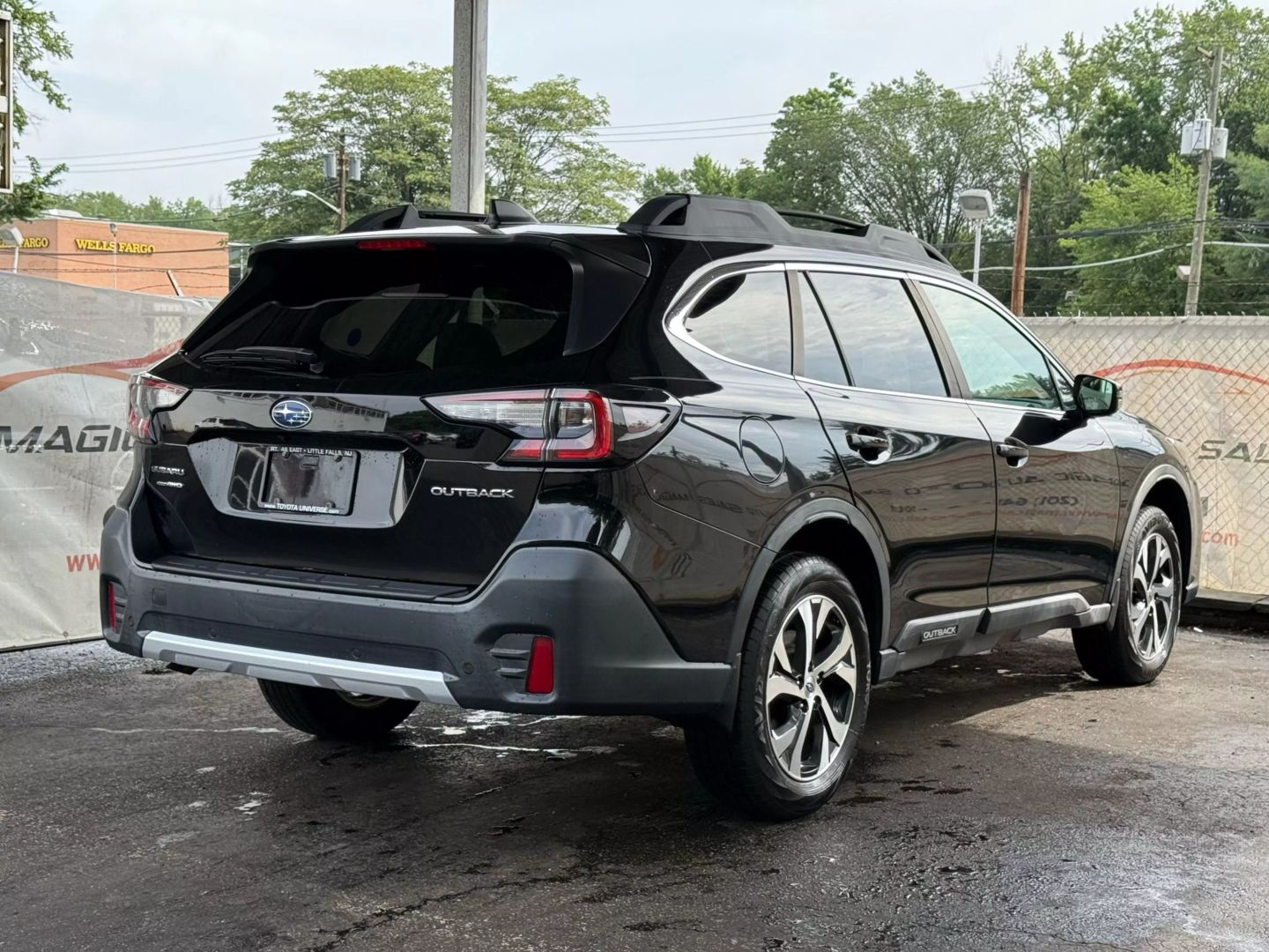 2020 Subaru Outback - Image 11