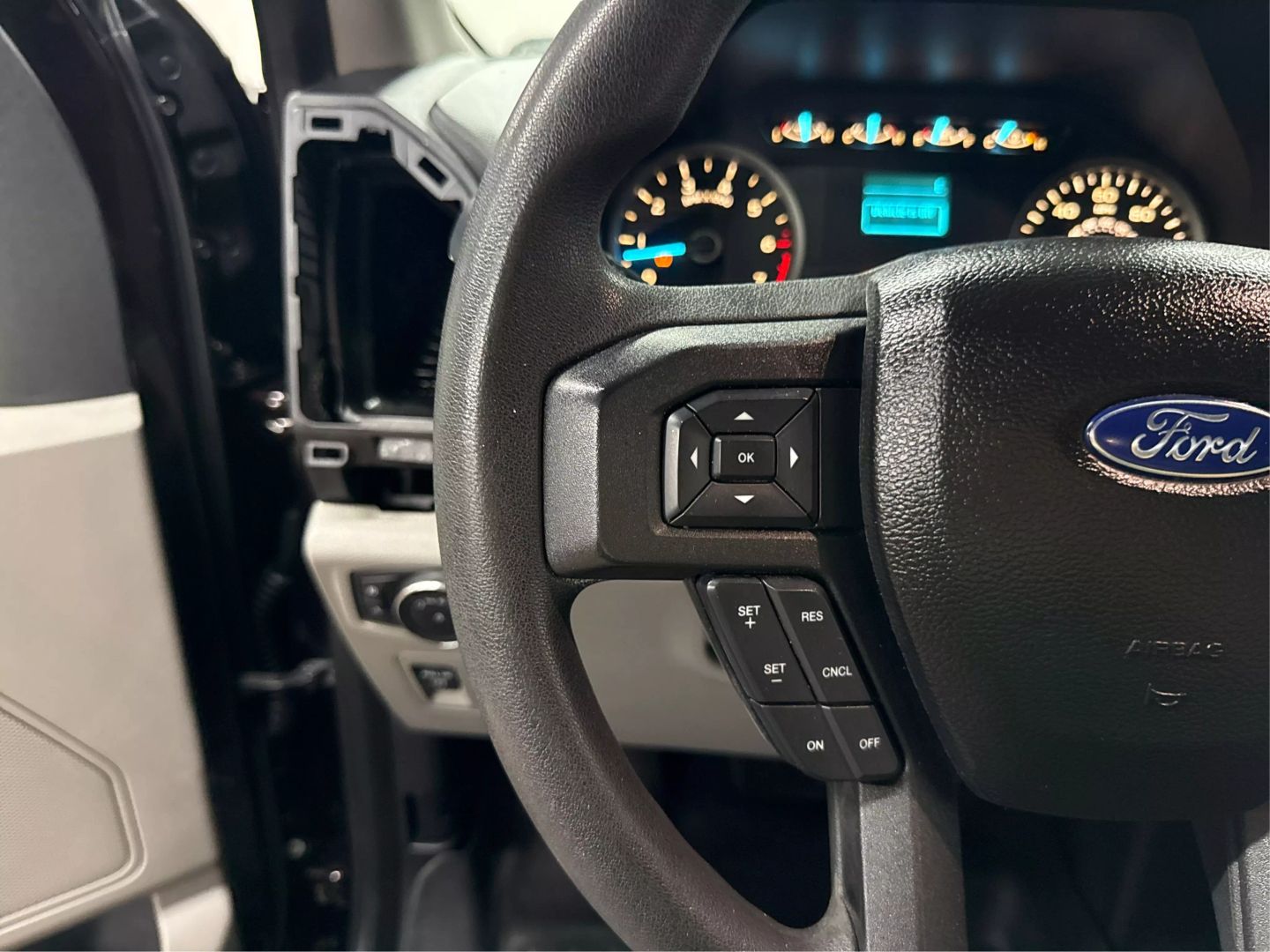 2018 Ford F150 Supercrew Cab - Image 22