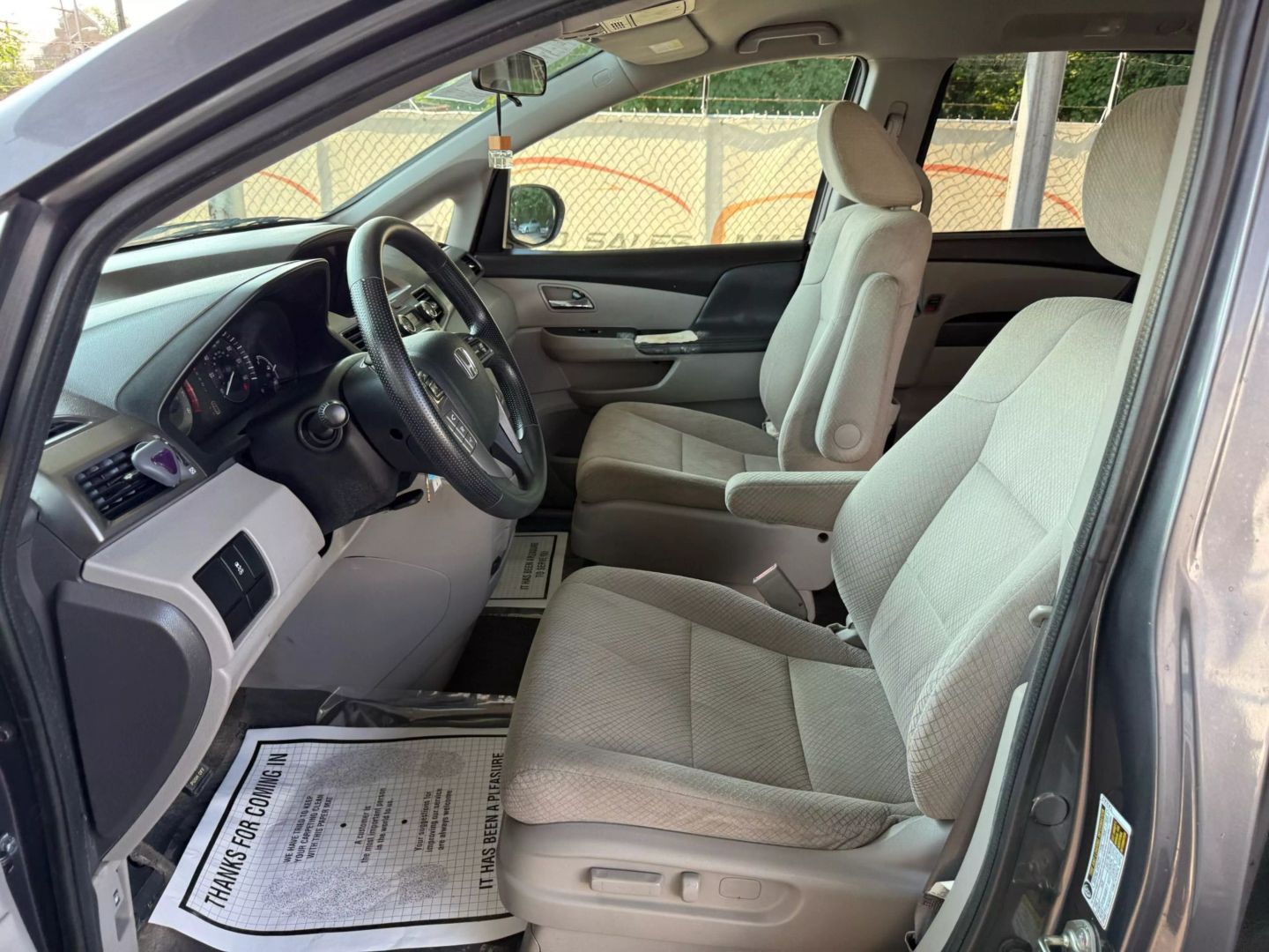 2017 Honda Odyssey - Image 15