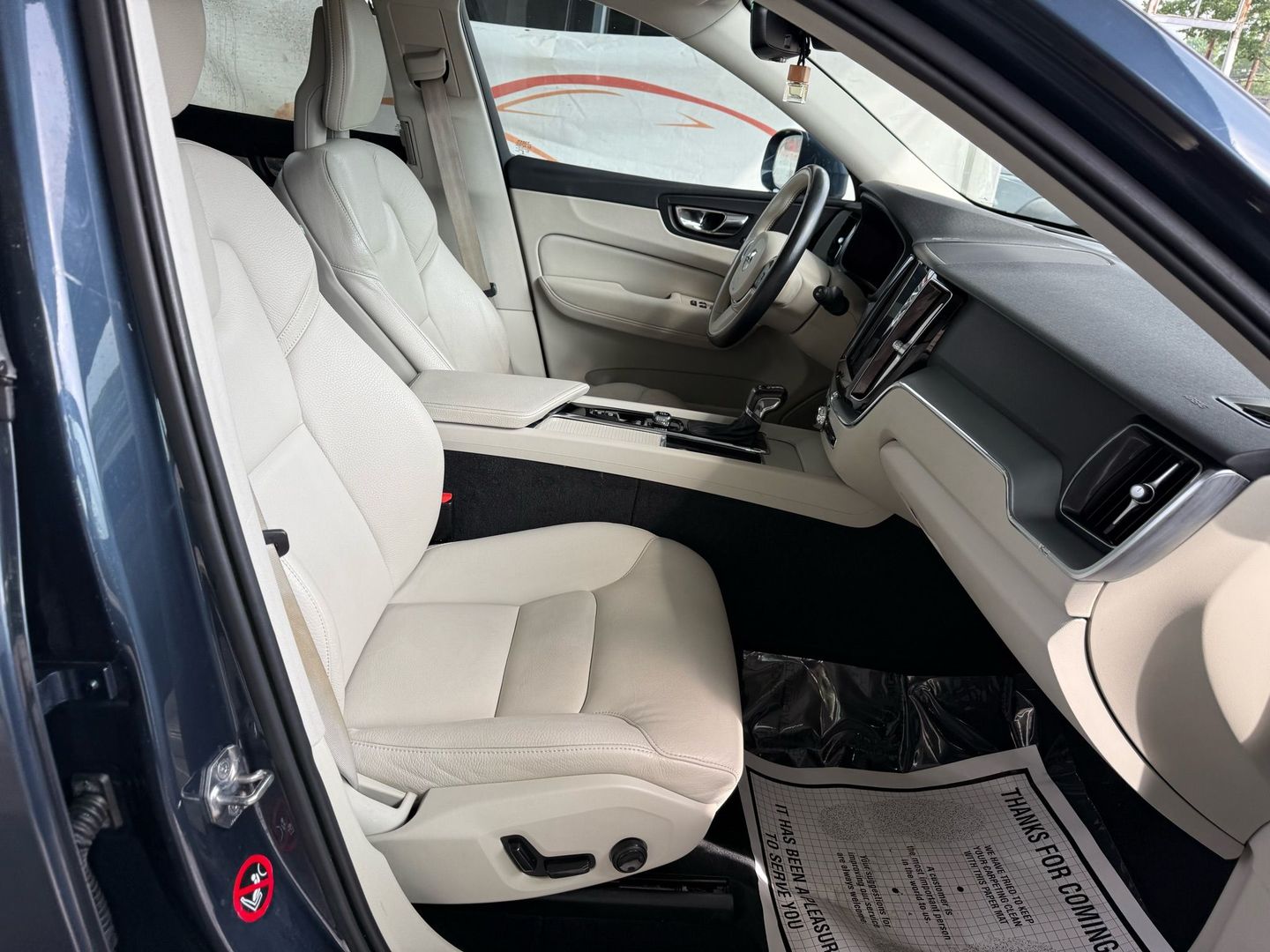 2018 Volvo Xc60 - Image 25