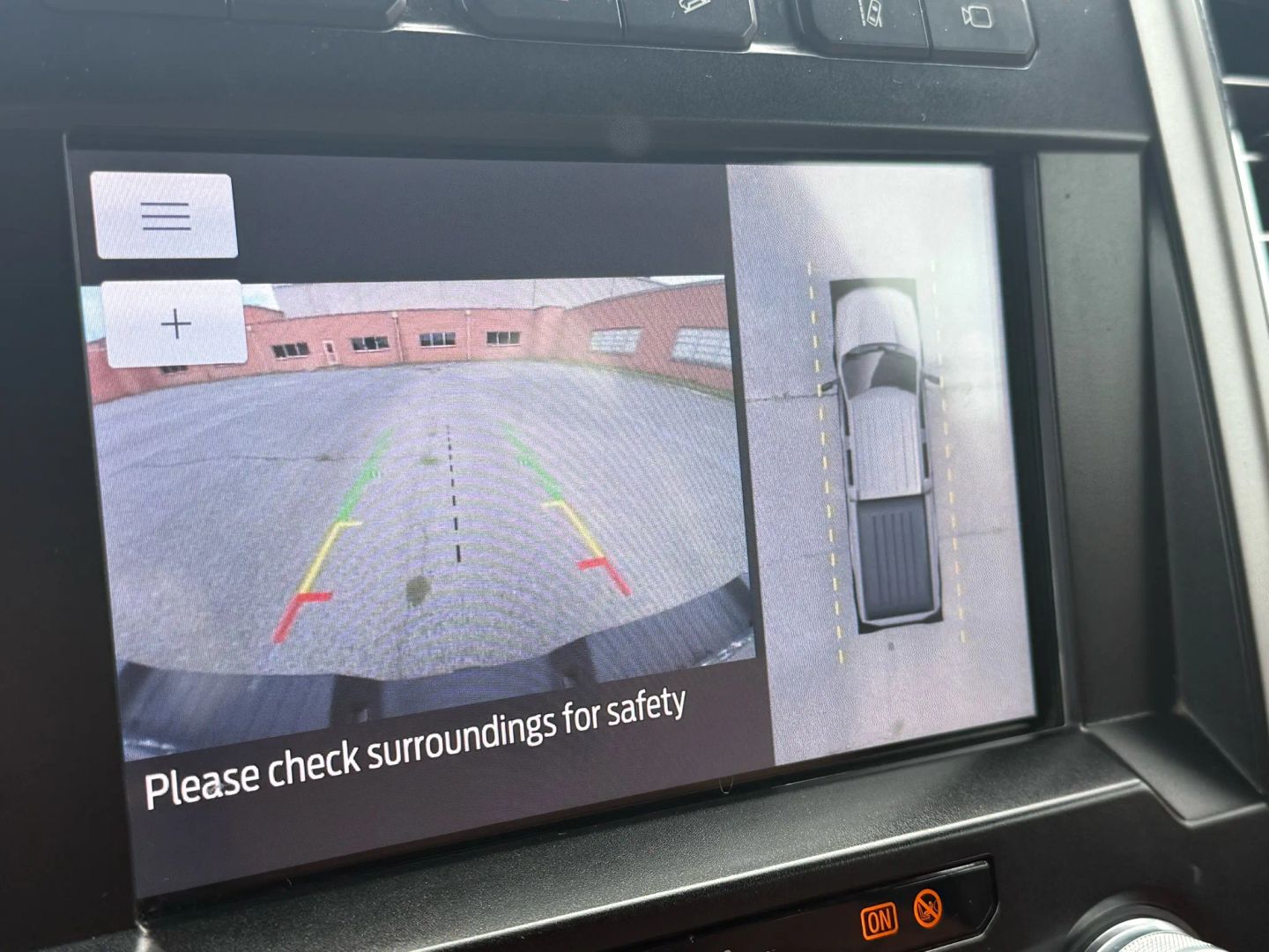 2020 Ford F250 Super Duty Crew Cab - Image 26