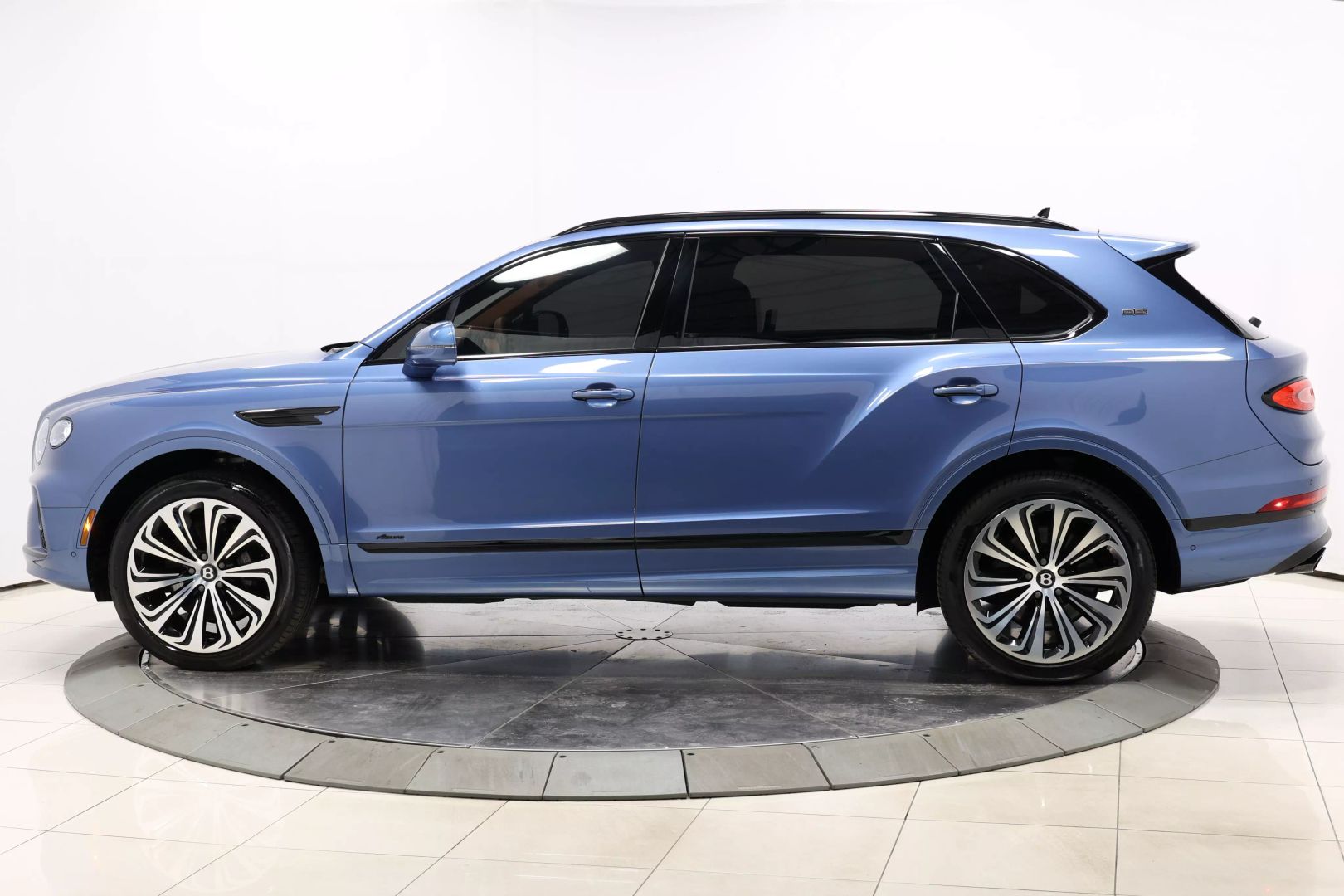 2023 Bentley Bentayga Ewb - Image 6