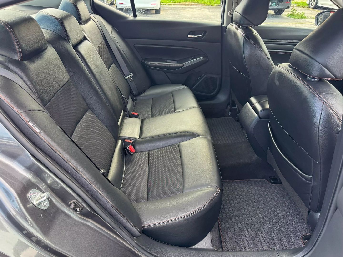 2022 Nissan Altima - Image 15