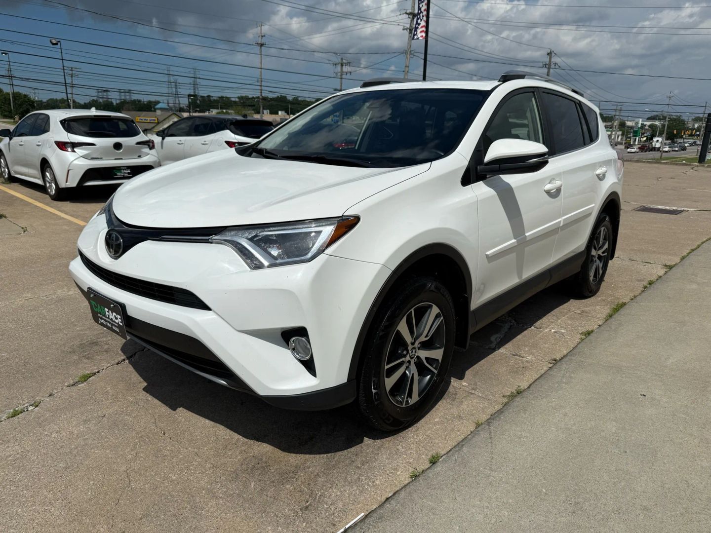 2017 Toyota Rav4 - Image 6