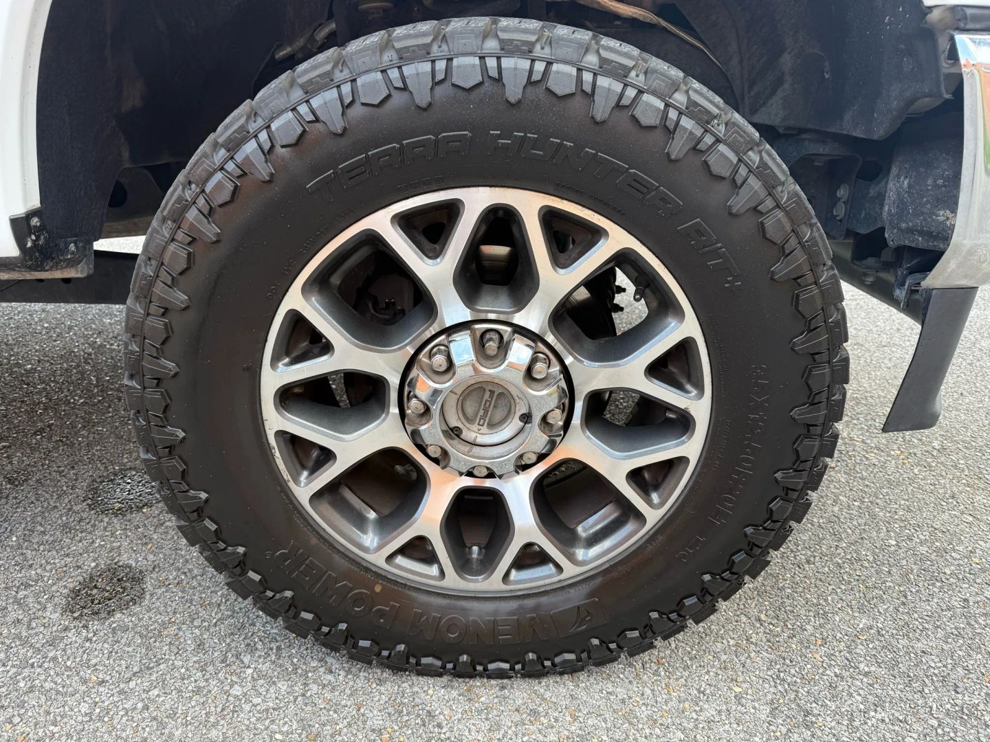 2020 Ford F250 Super Duty Crew Cab - Image 33