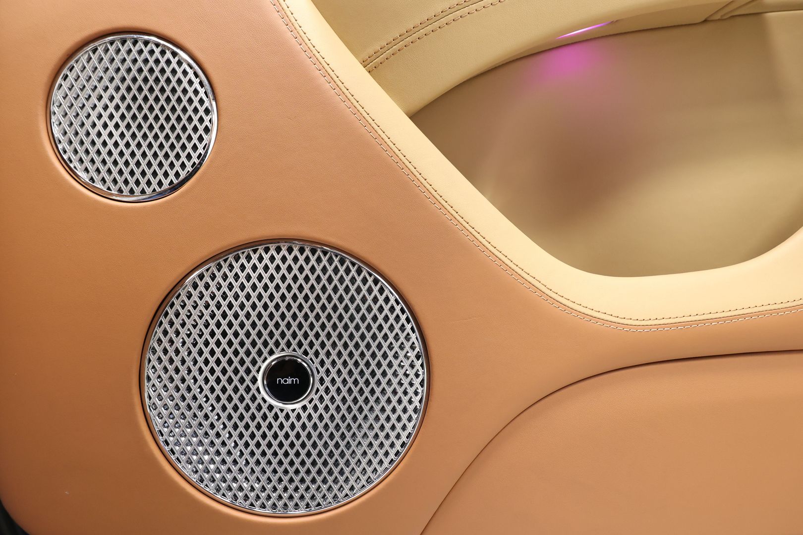 2023 Bentley Bentayga Ewb - Image 107