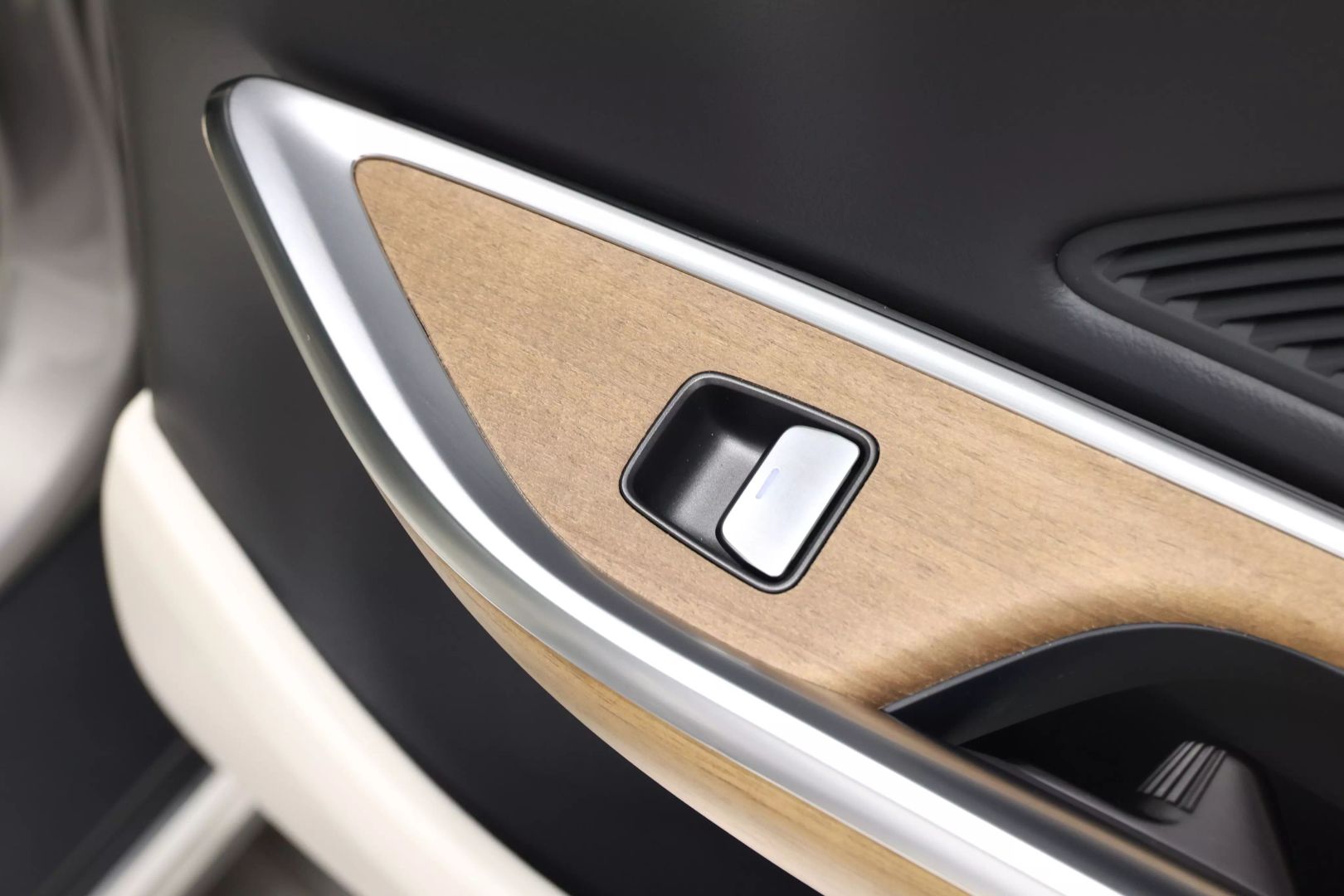 2025 Lucid Air - Image 76