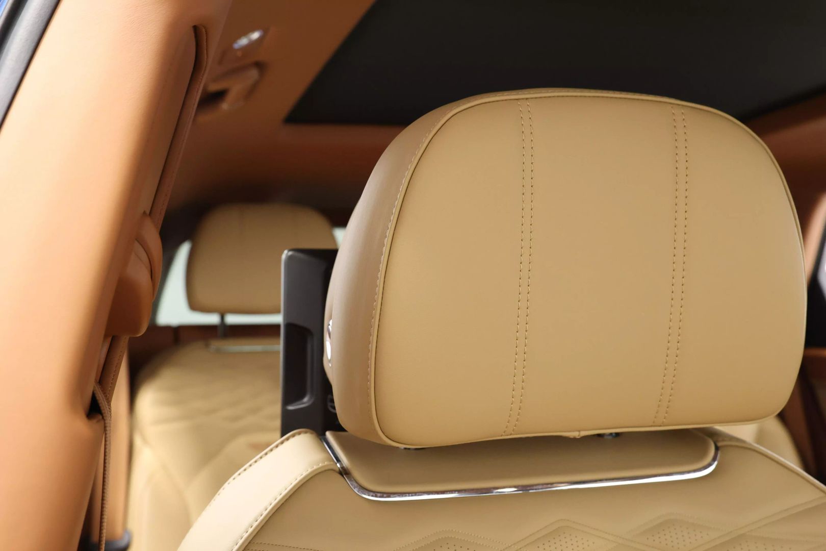 2023 Bentley Bentayga Ewb - Image 113