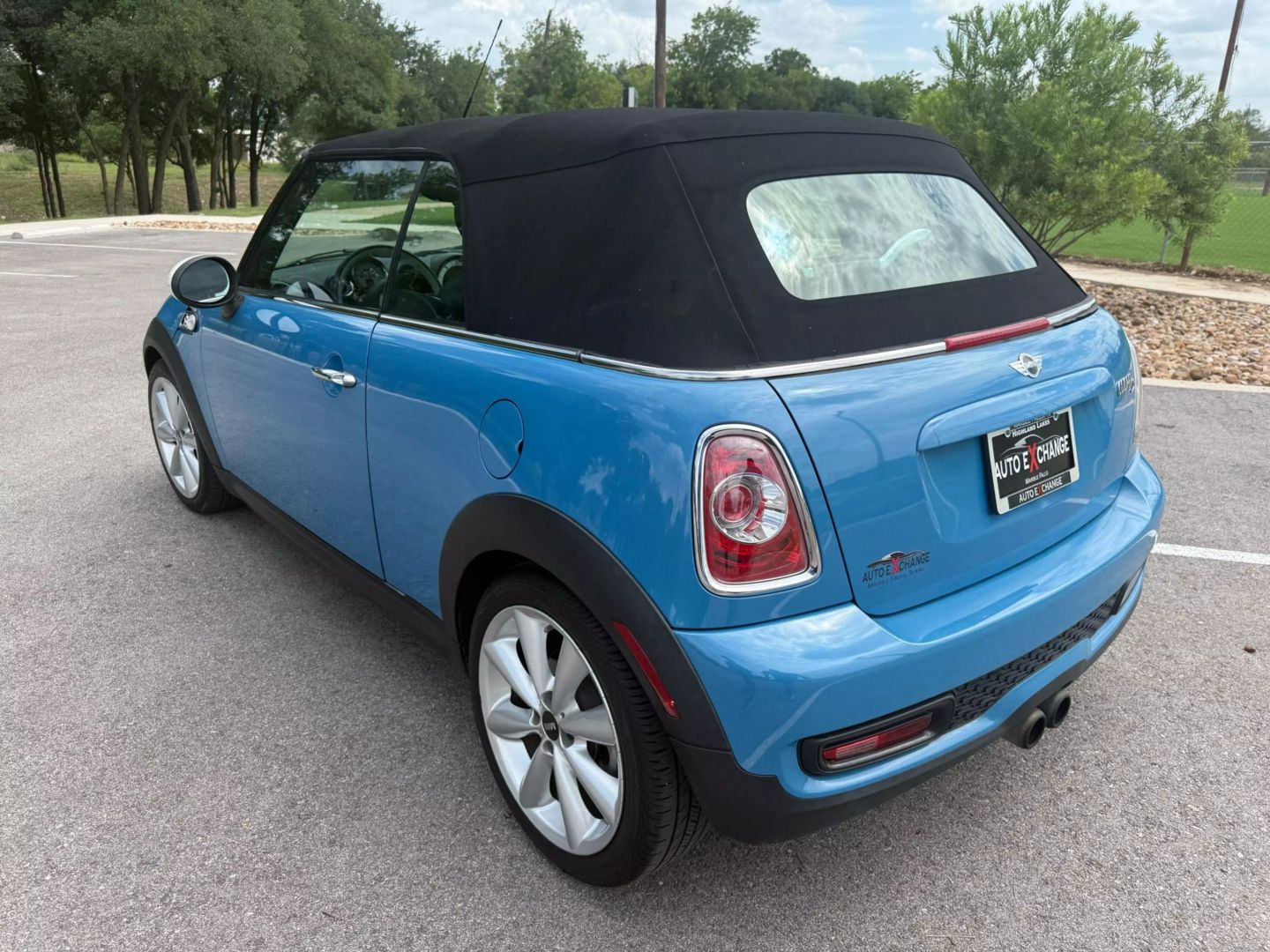 2014 Mini Convertible - Image 2