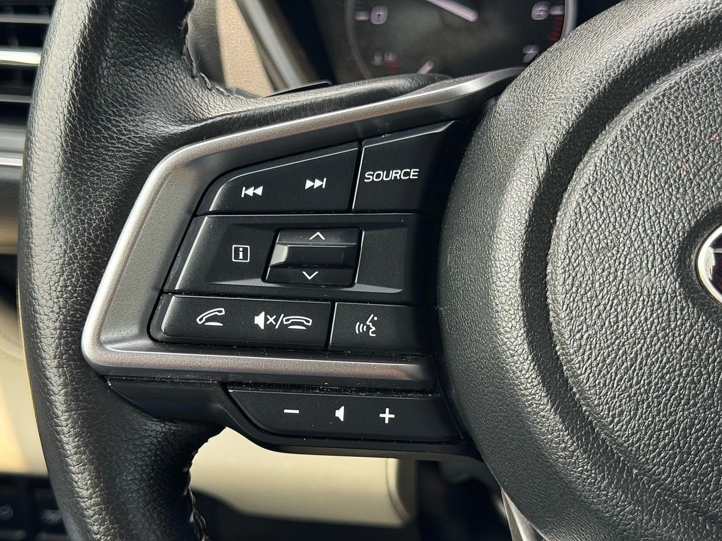 2023 Subaru Ascent - Image 22