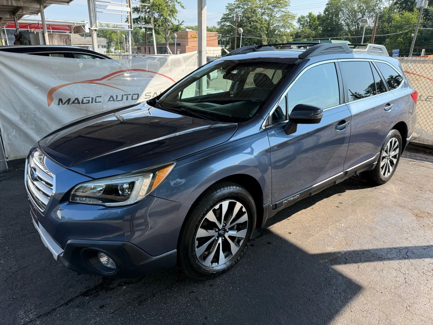 2017 Subaru Outback - Image 8