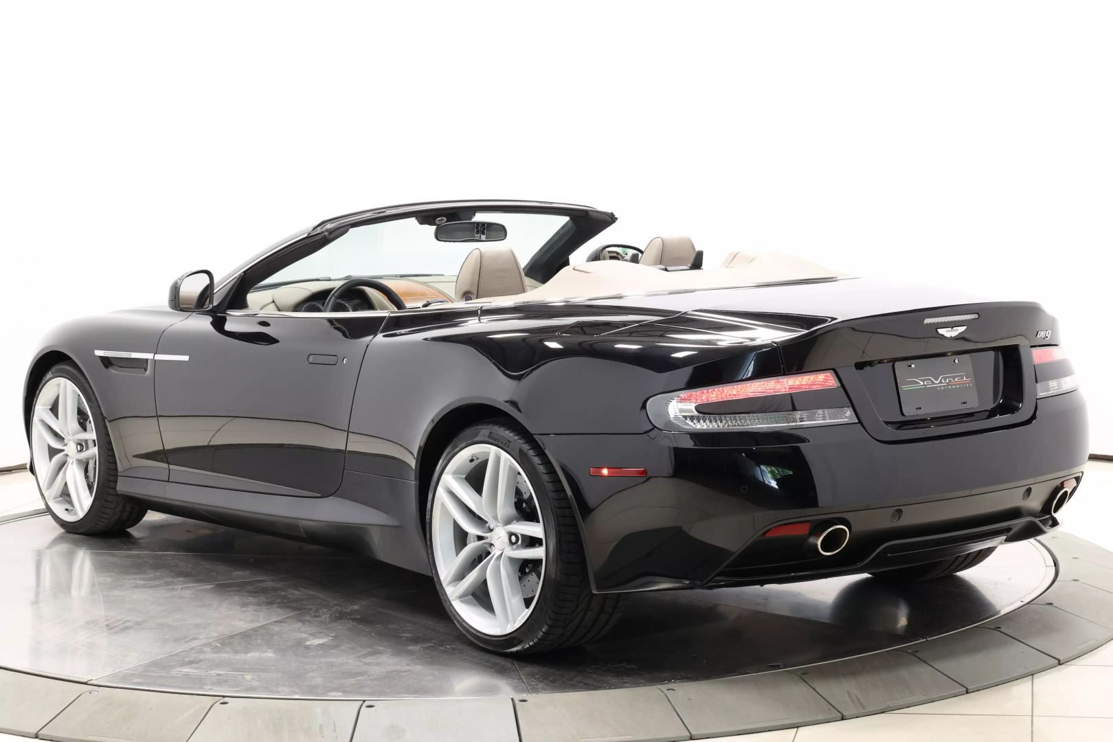 2015 Aston Martin Db9 - Image 54