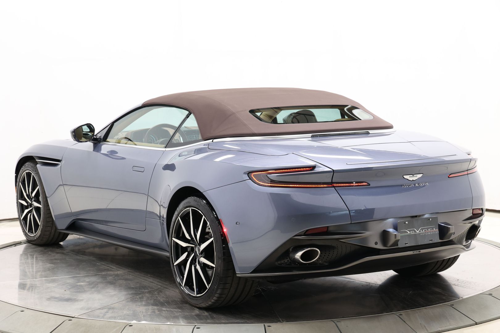 2019 Aston Martin Db11 - Image 95