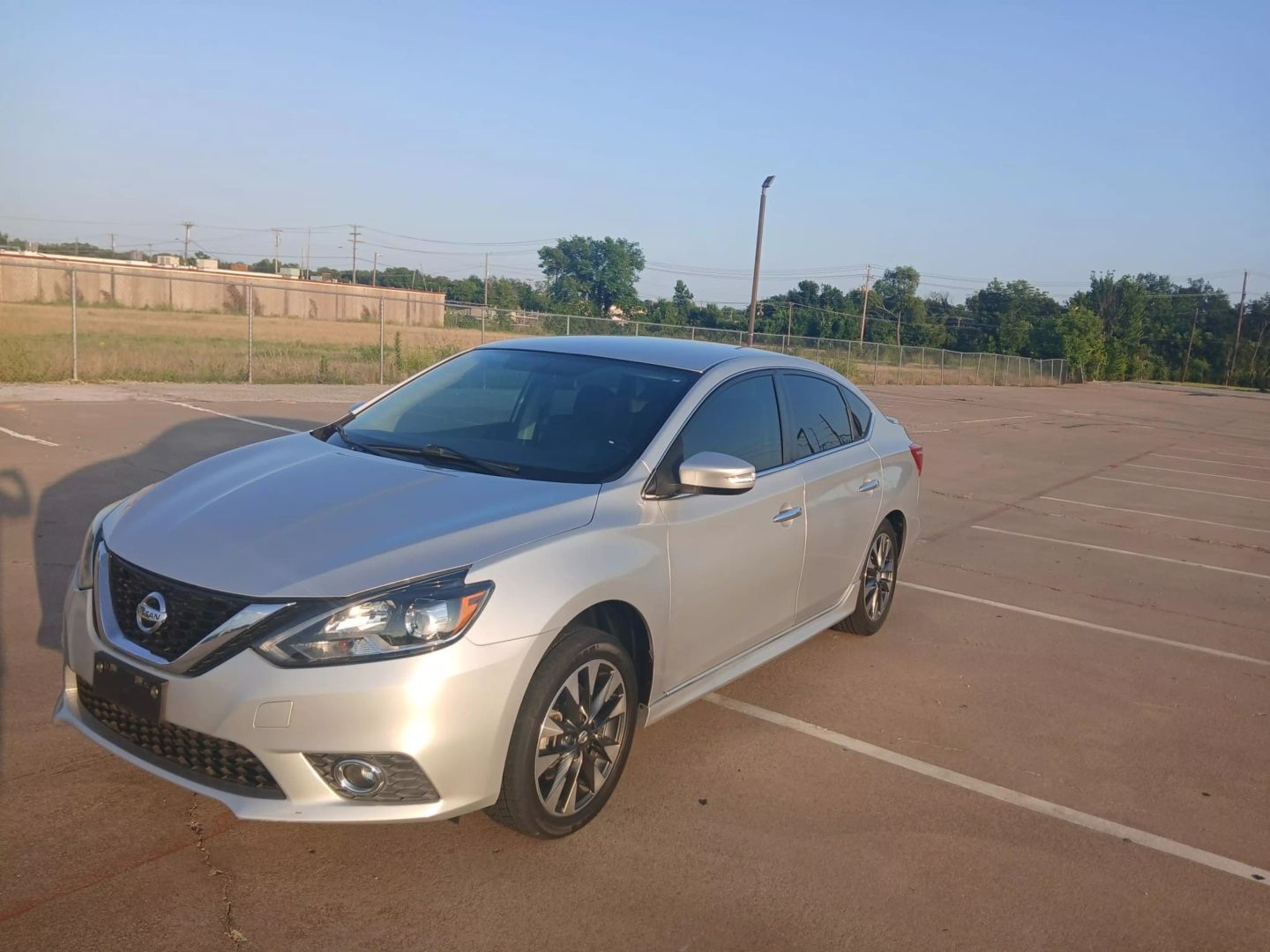 2016 Nissan Sentra - Image 5